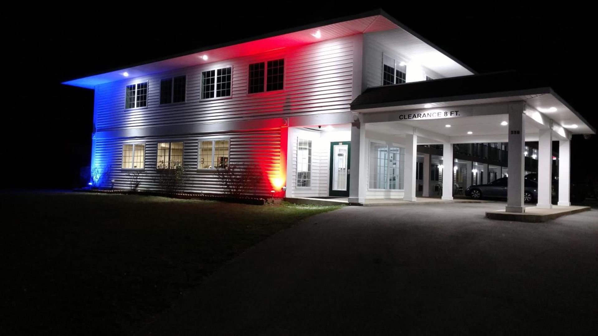 Hurricane Inn photo 9