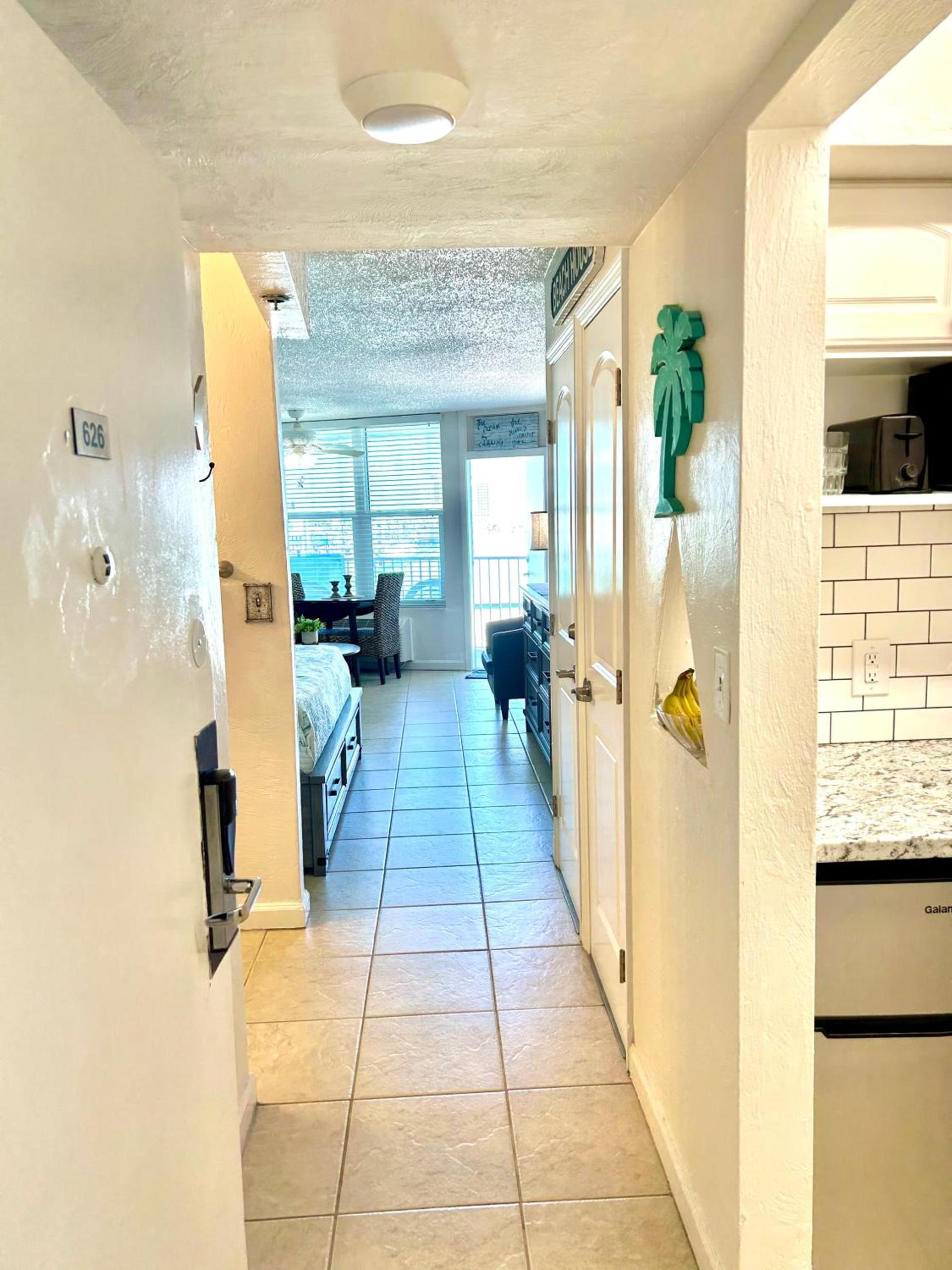 Beach Condo with Pool & Tiki Bar! photo 2
