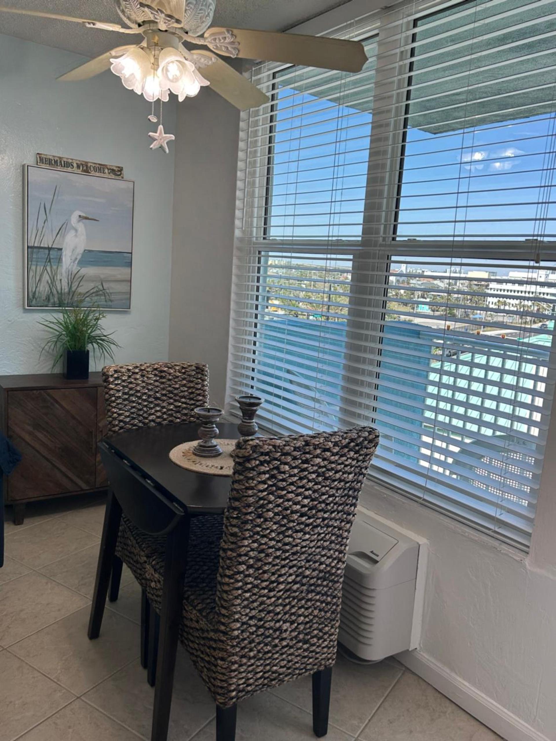 Beach Condo with Pool & Tiki Bar! photo 3