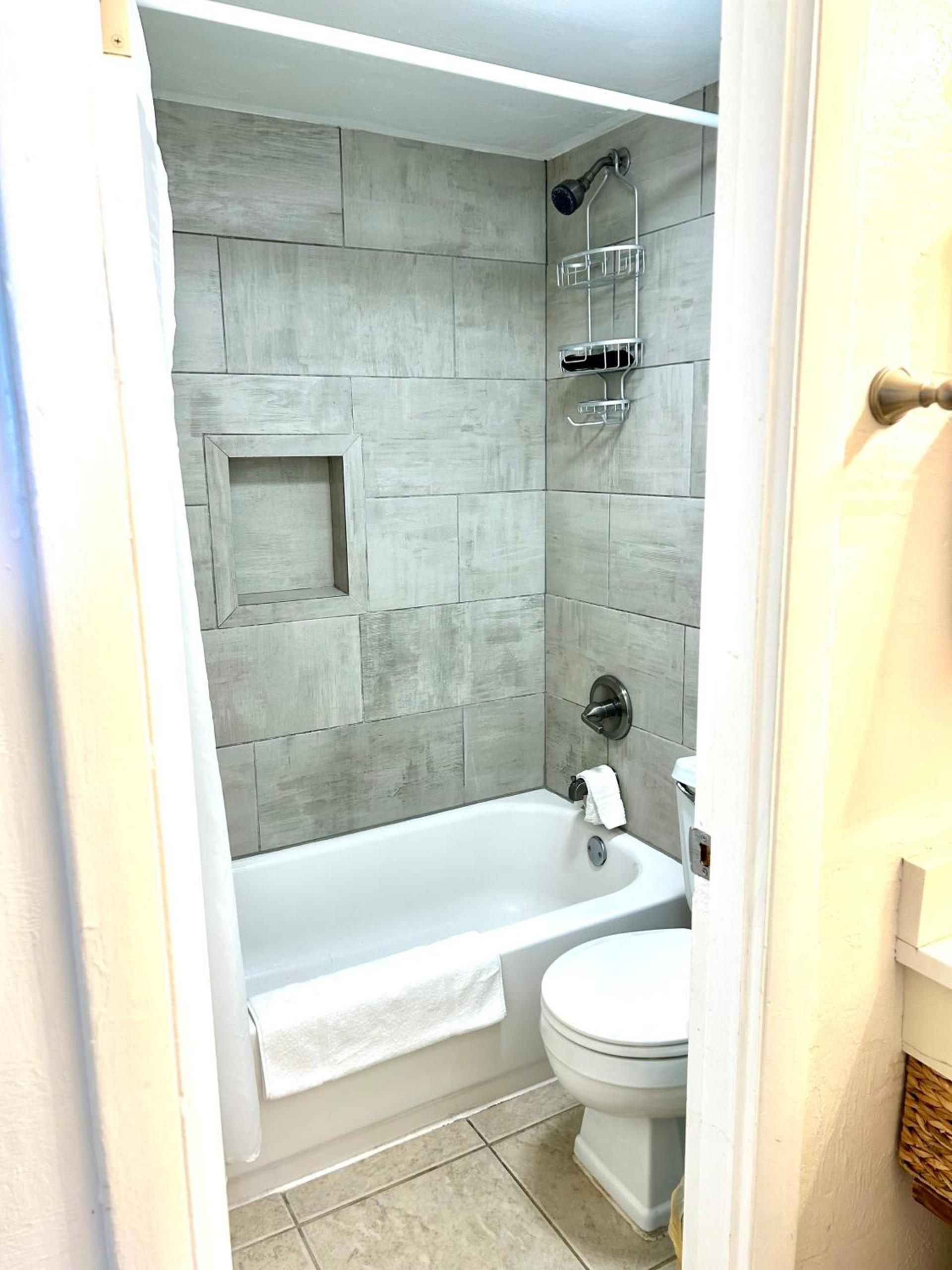 Beach Condo with Pool & Tiki Bar! photo 6