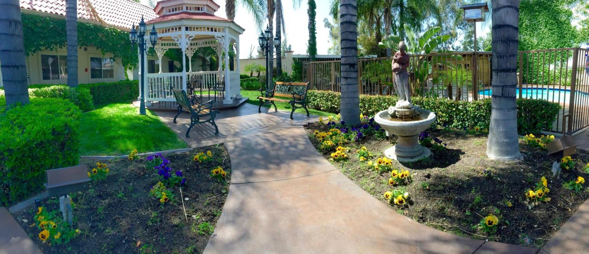 Dynasty Suites Redlands photo 13