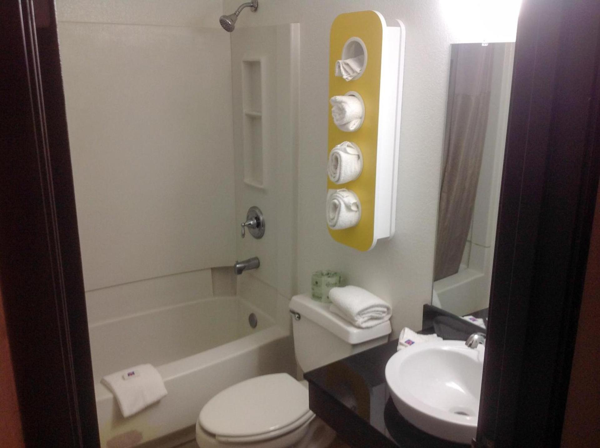 The Reserve Inn photo 39