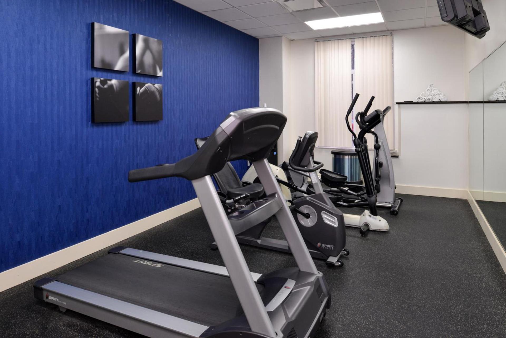 Country Inn & Suites by Radisson Nashville Airport TN photo 35