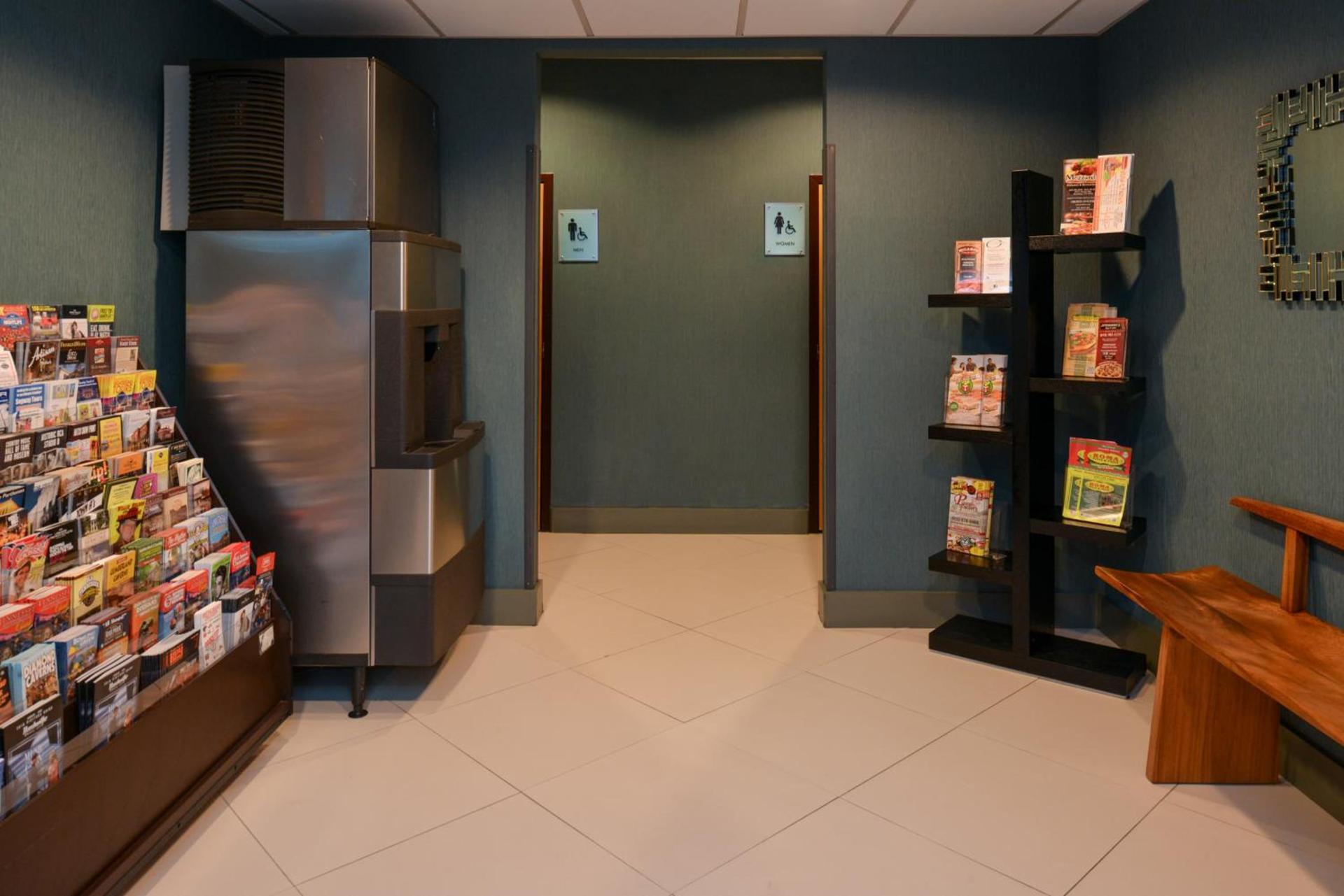 Country Inn & Suites by Radisson Nashville Airport TN photo 88