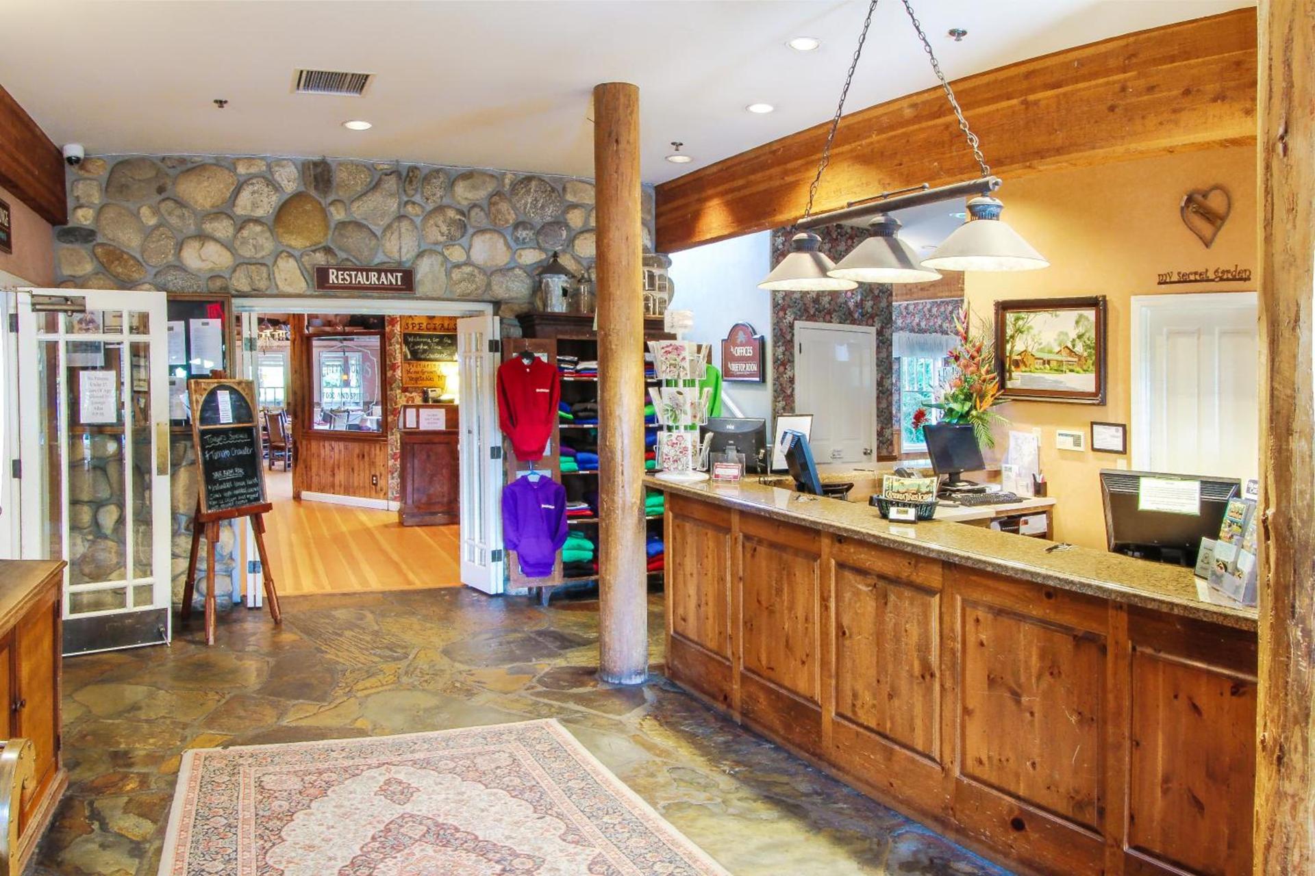 Cambria Pines Lodge photo 37
