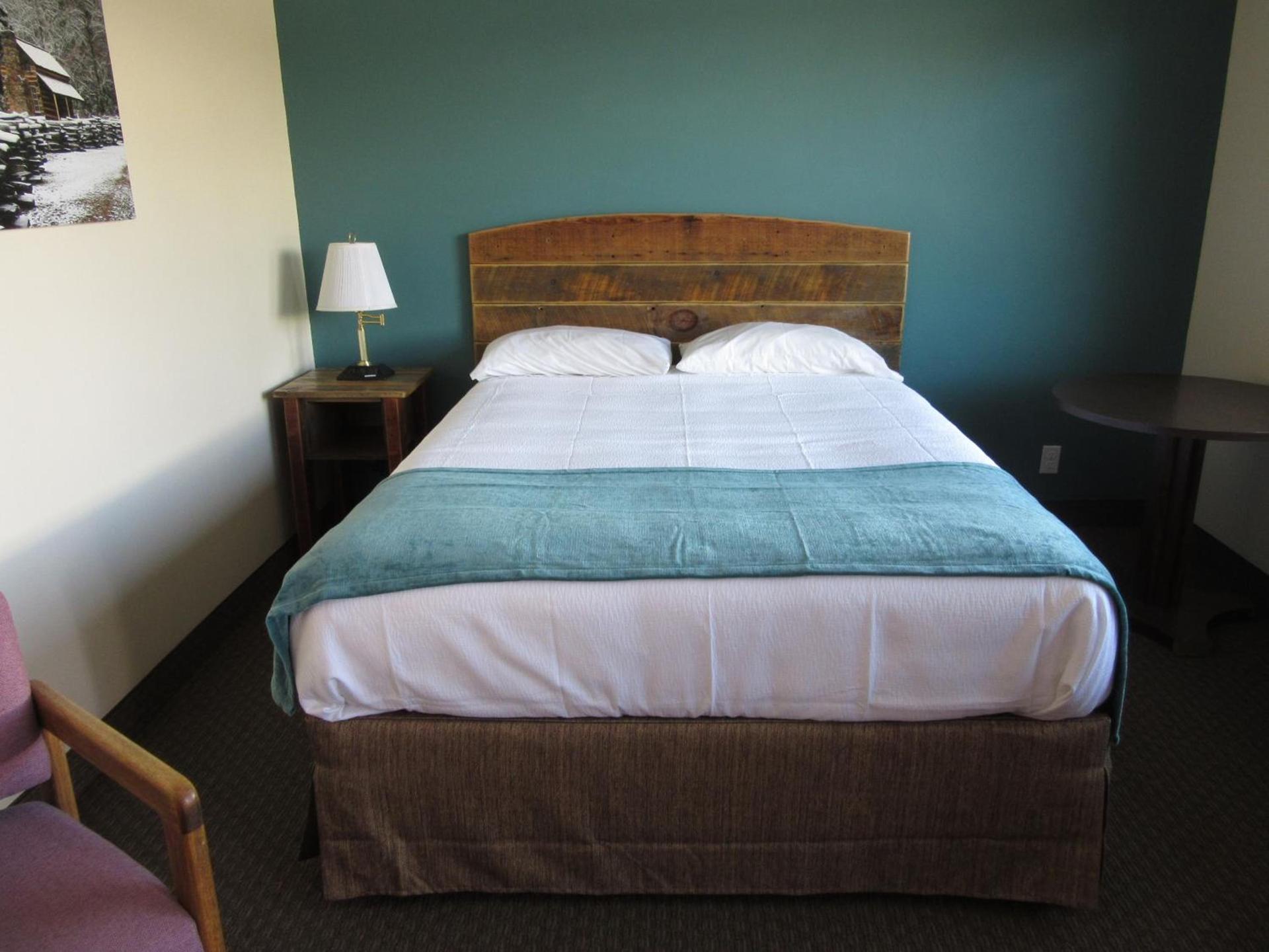 Al's Westward Ho Motel photo 2