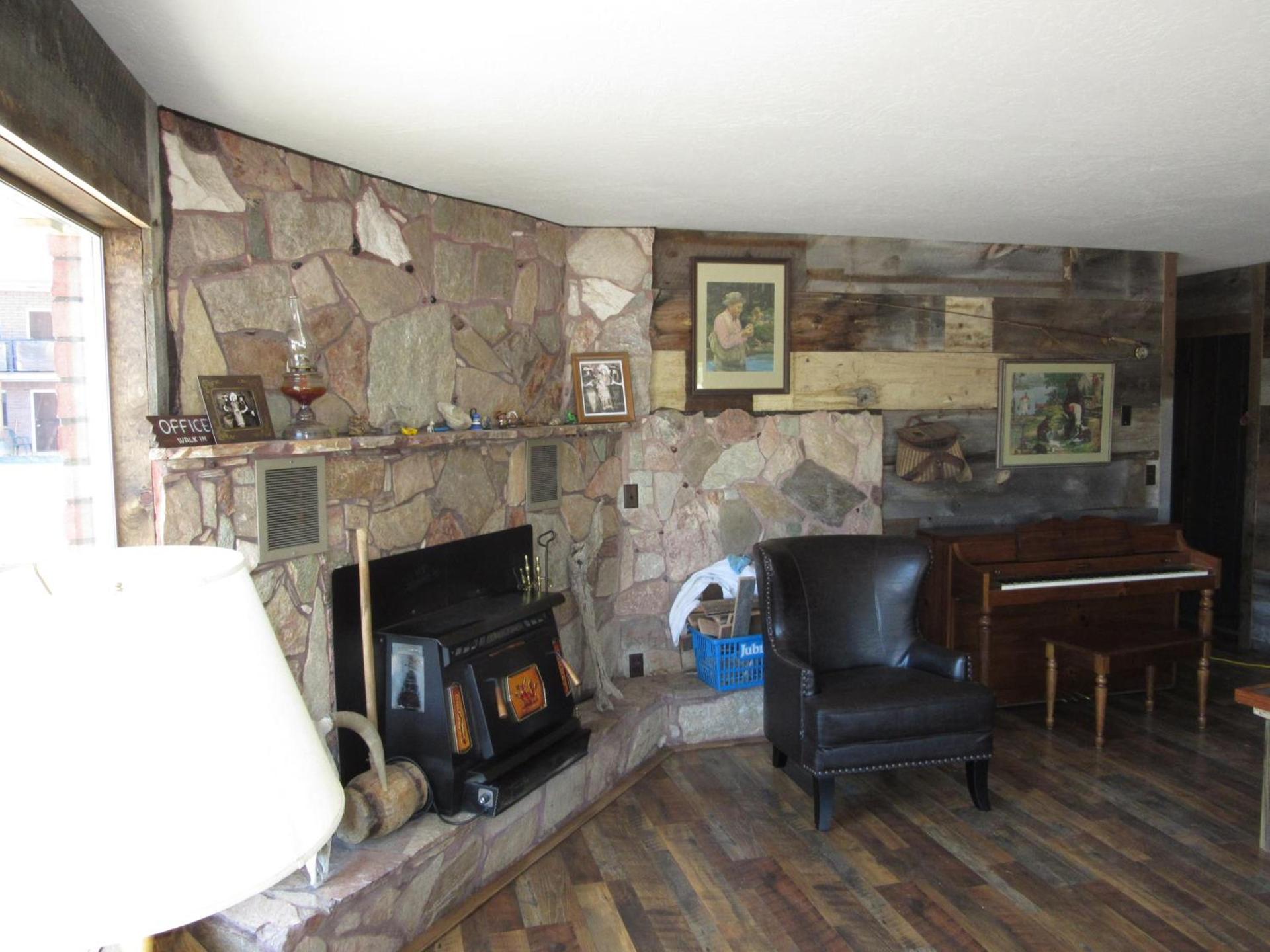 Al's Westward Ho Motel photo 3