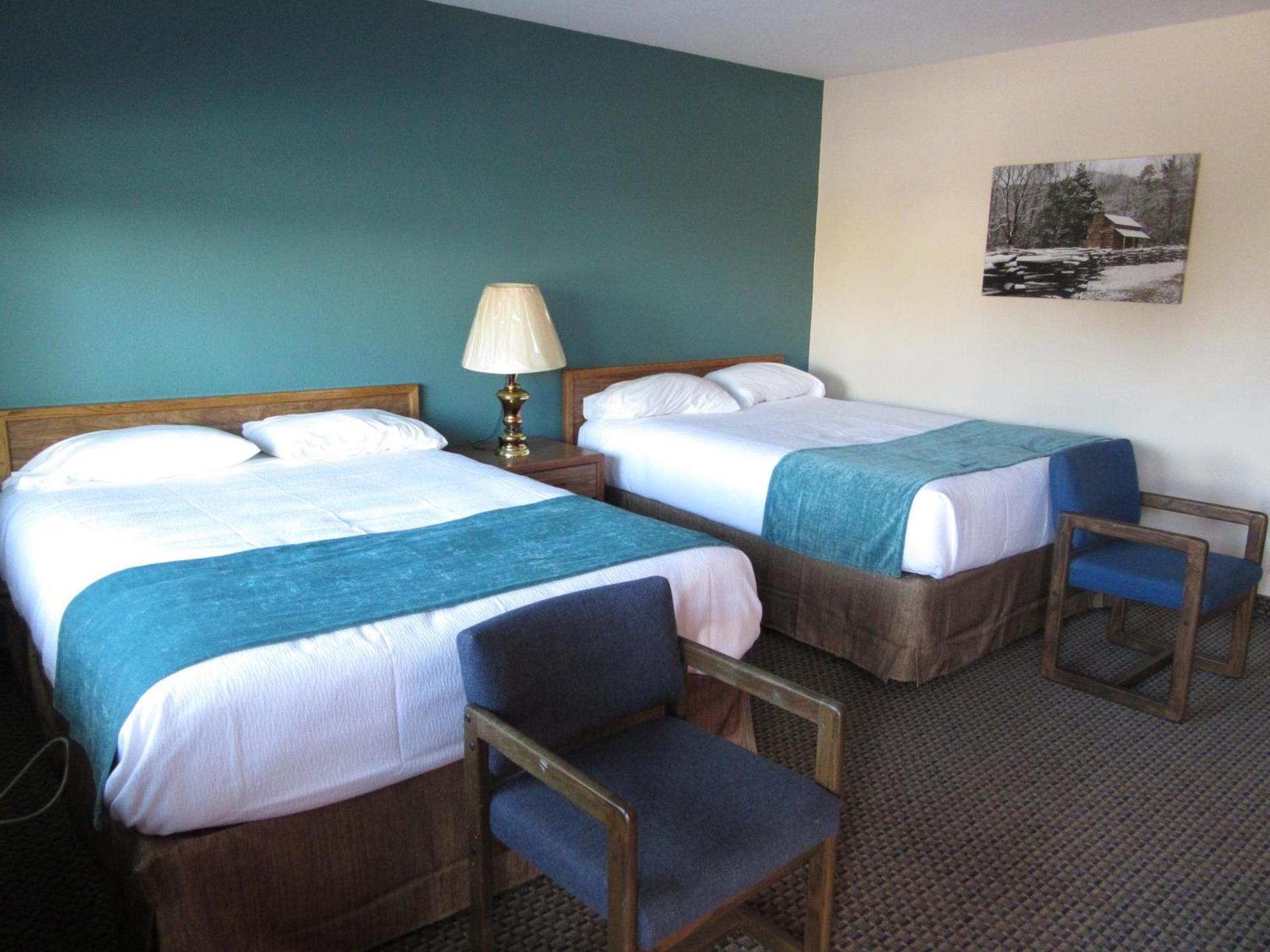 Al's Westward Ho Motel photo 12