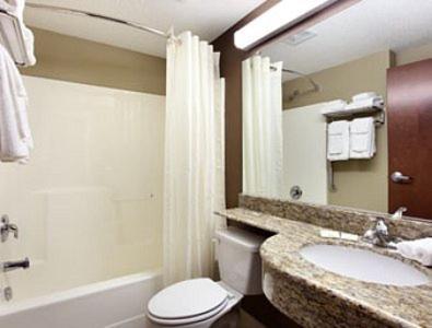 Microtel Inn & Suites by Wyndham Columbia photo 43