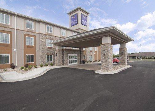 Sleep Inn & Suites Marshall - University Area — hotel in Marshall