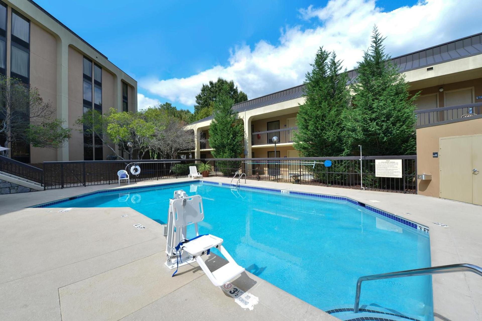 Wyndham Garden Marietta Atlanta North photo 16