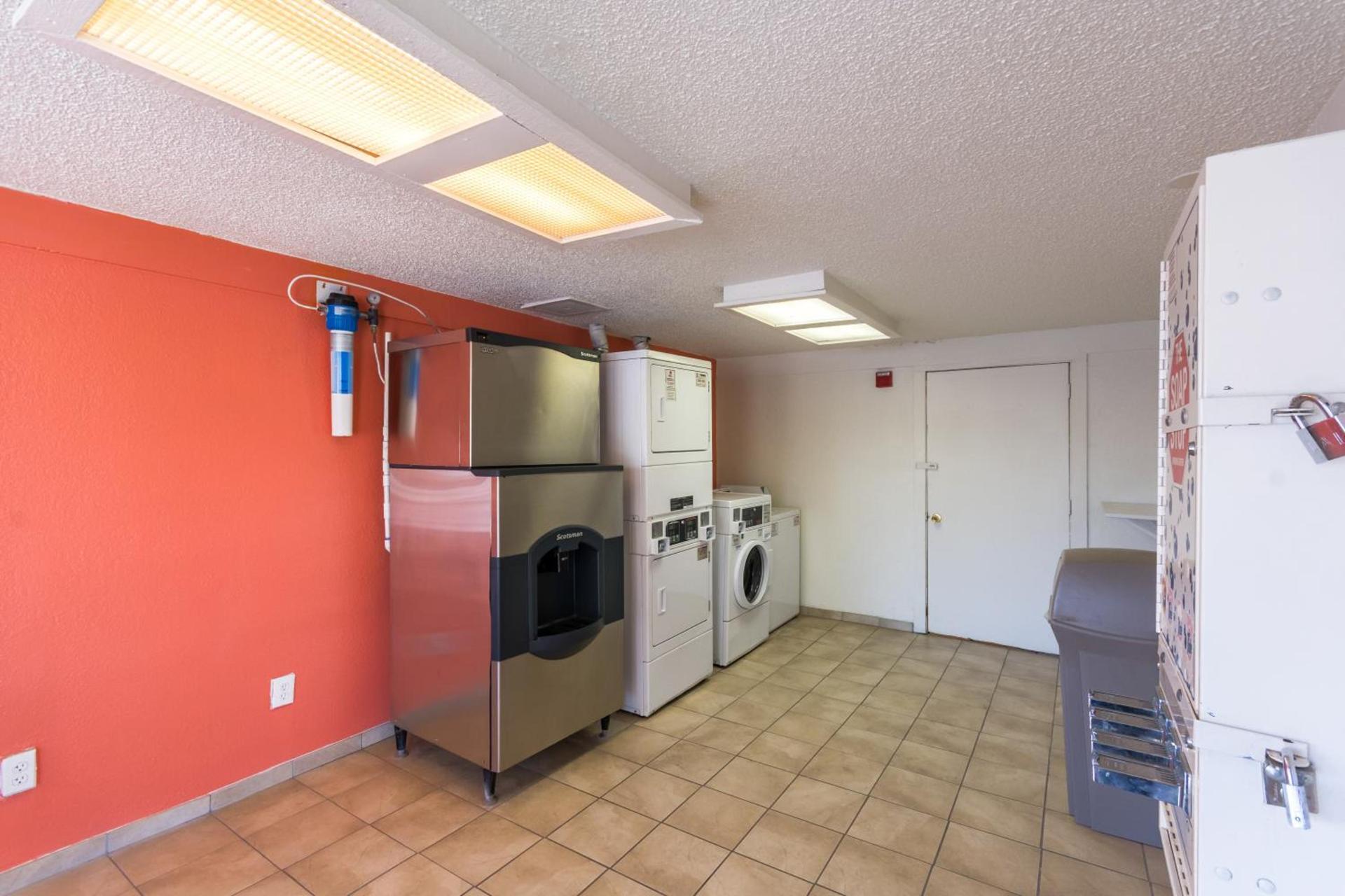 Travelodge by Wyndham Essington / Philadelphia Airport photo 45