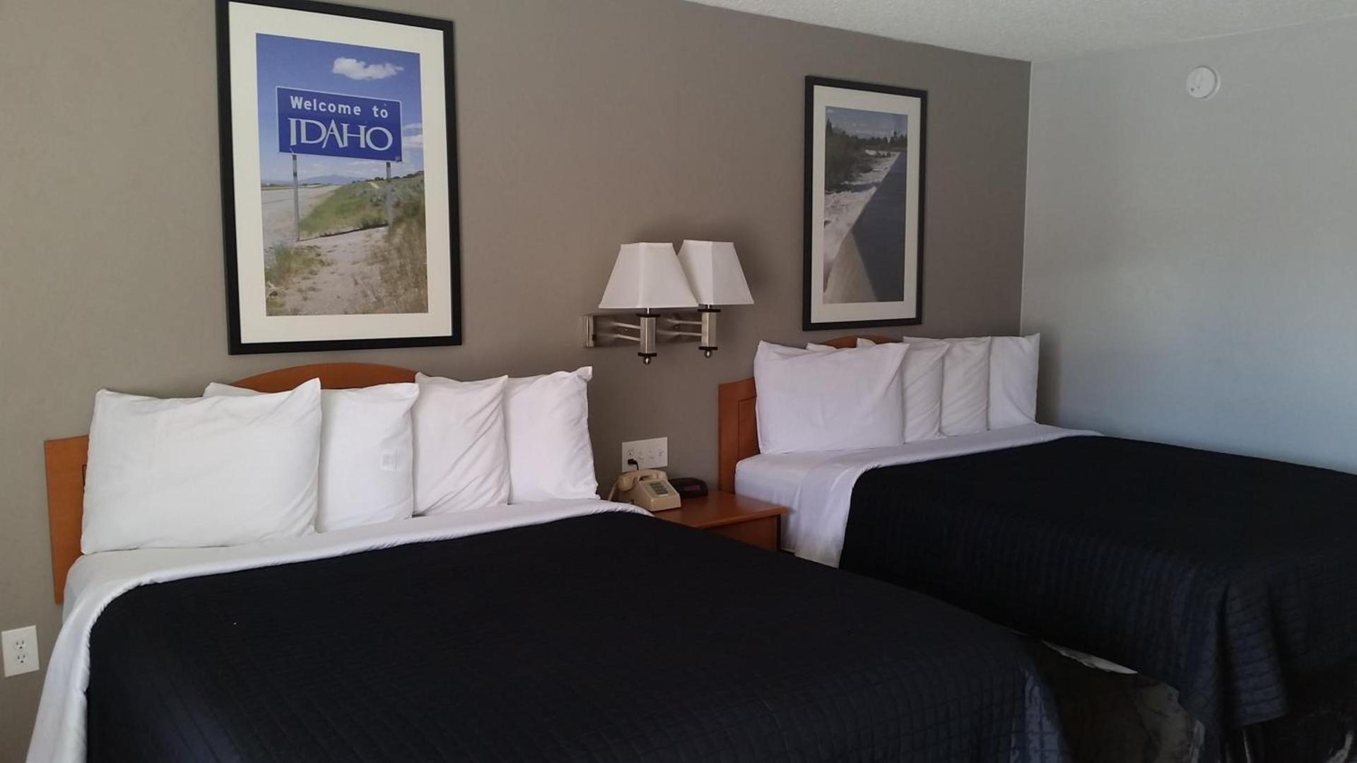 Motel West photo 12