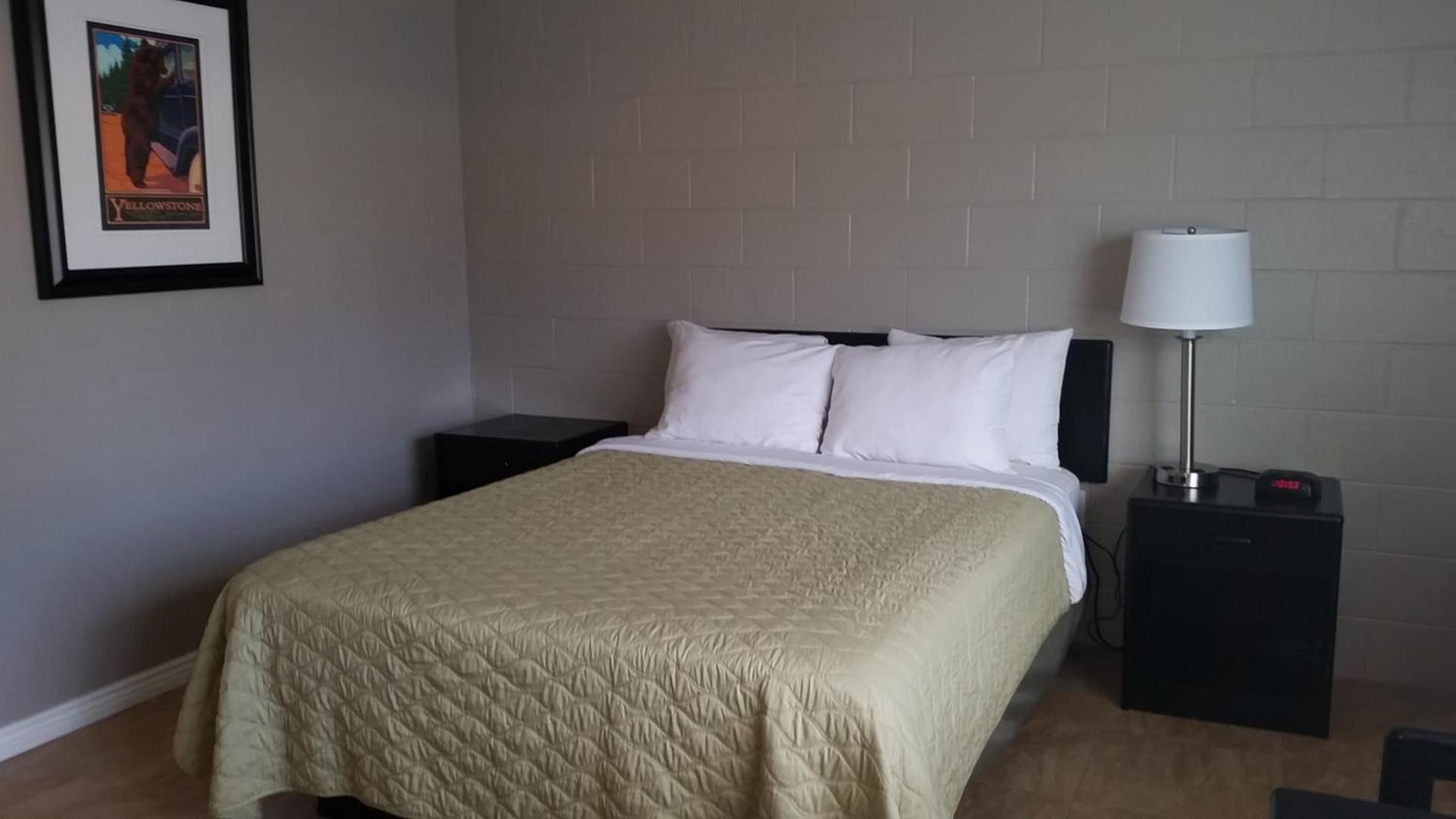 Motel West photo 19
