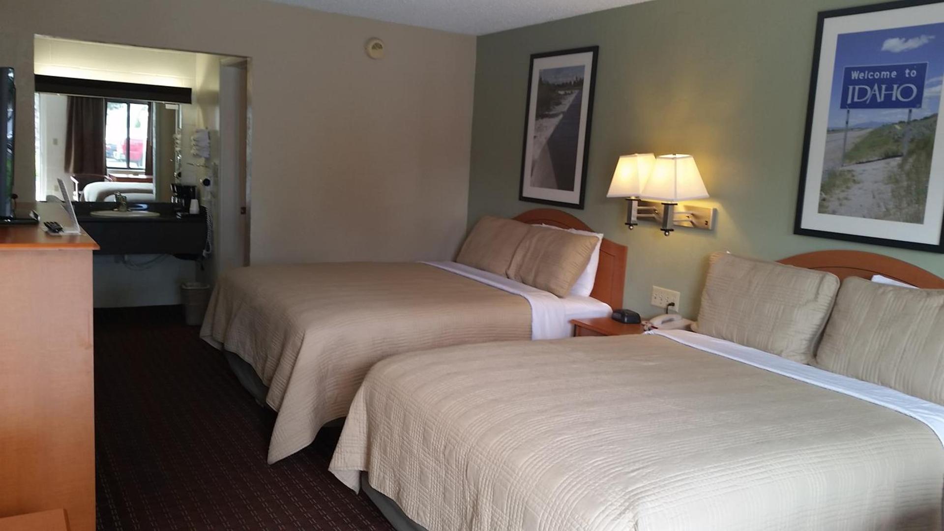 Motel West photo 16