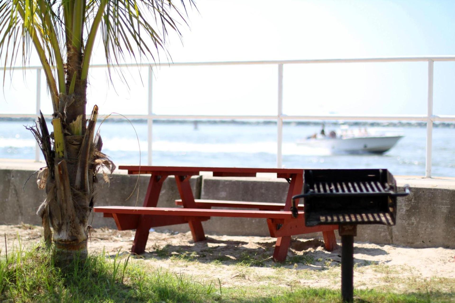 Oceanic Motel photo 33