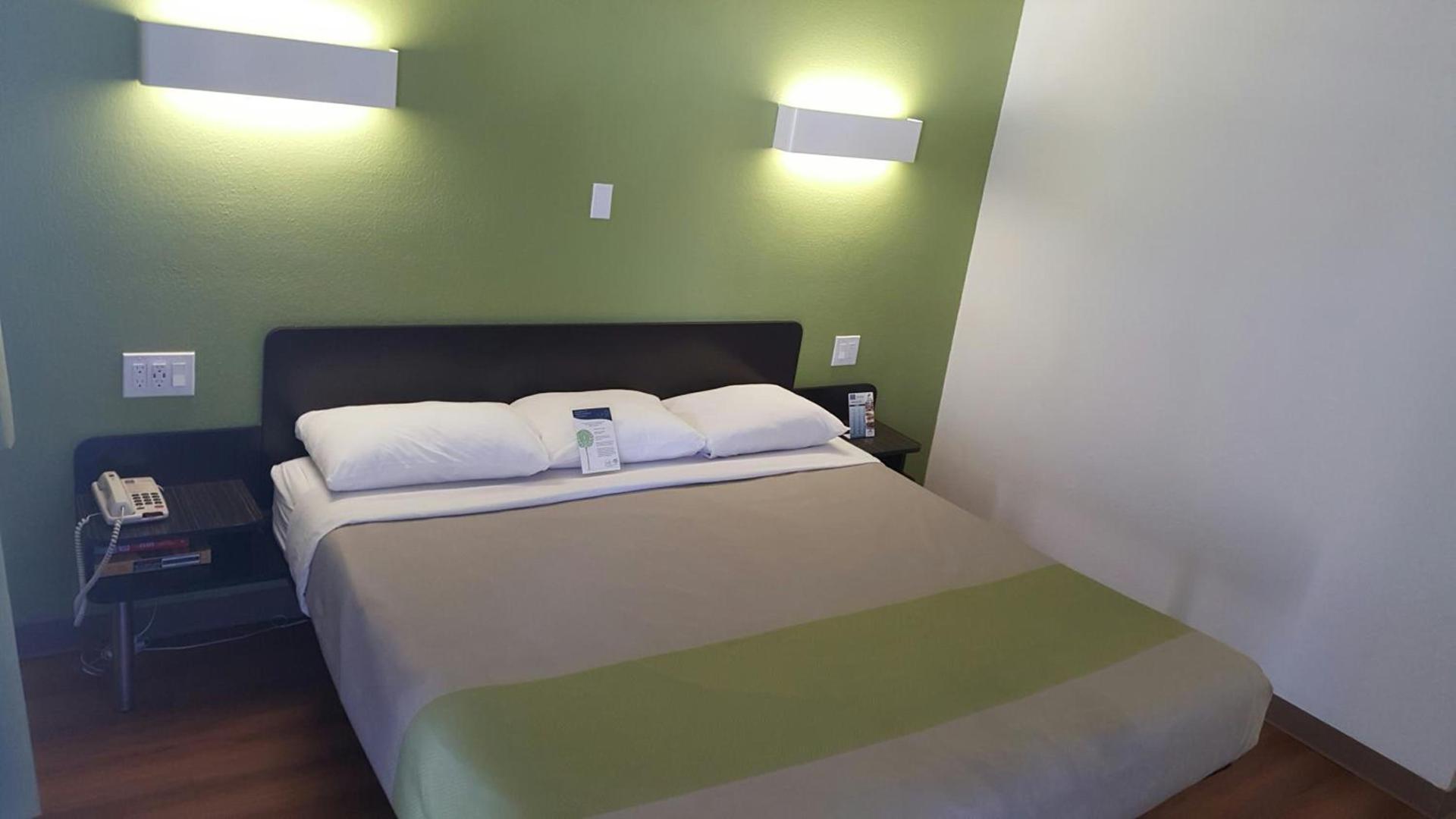 Motel 6-El Paso, TX - West photo 4