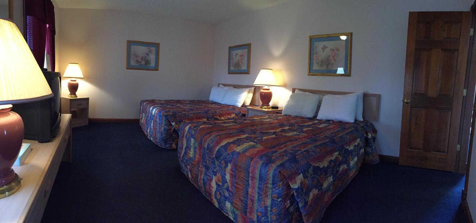 Twelve Oaks Inn photo 27