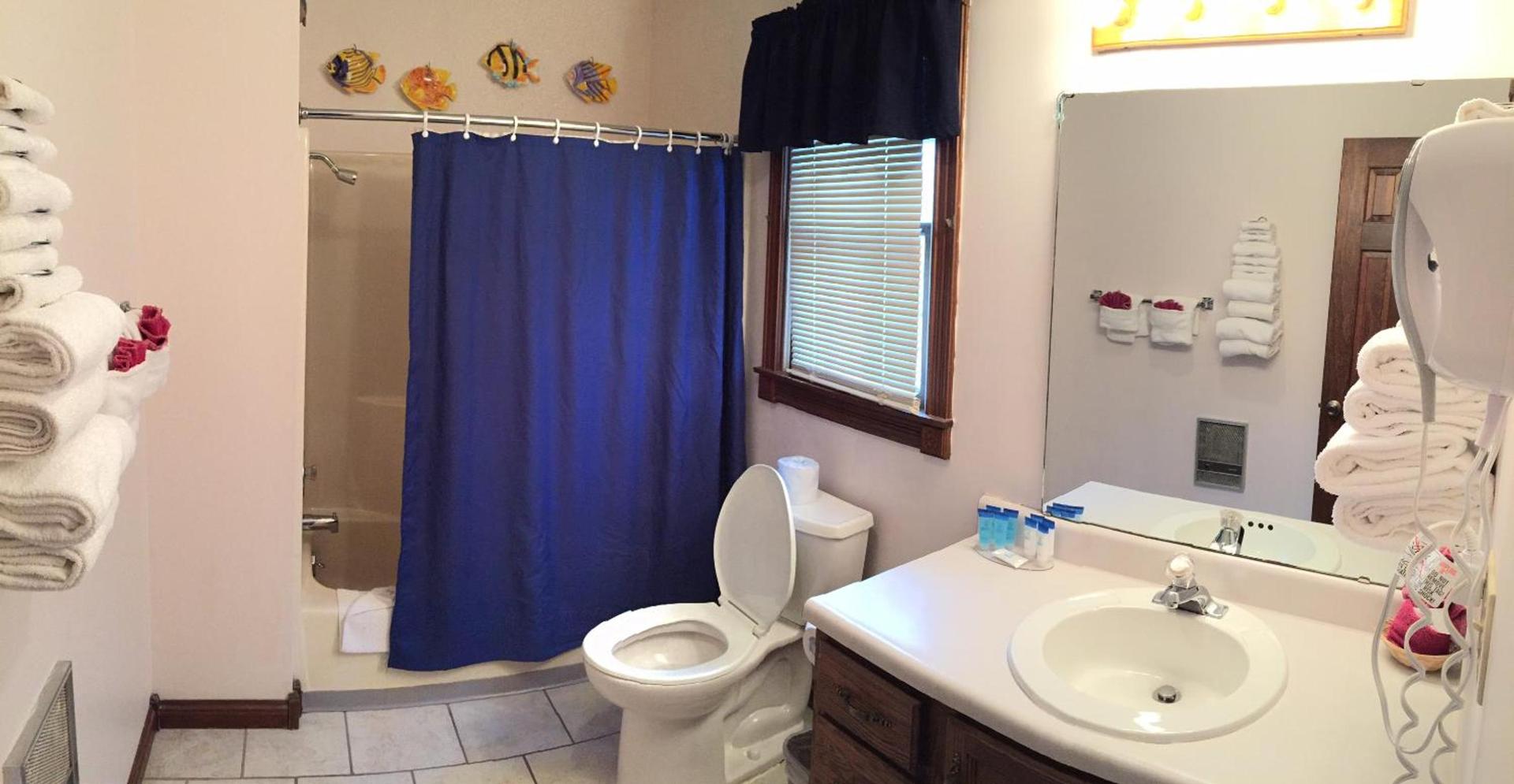 Twelve Oaks Inn photo 28