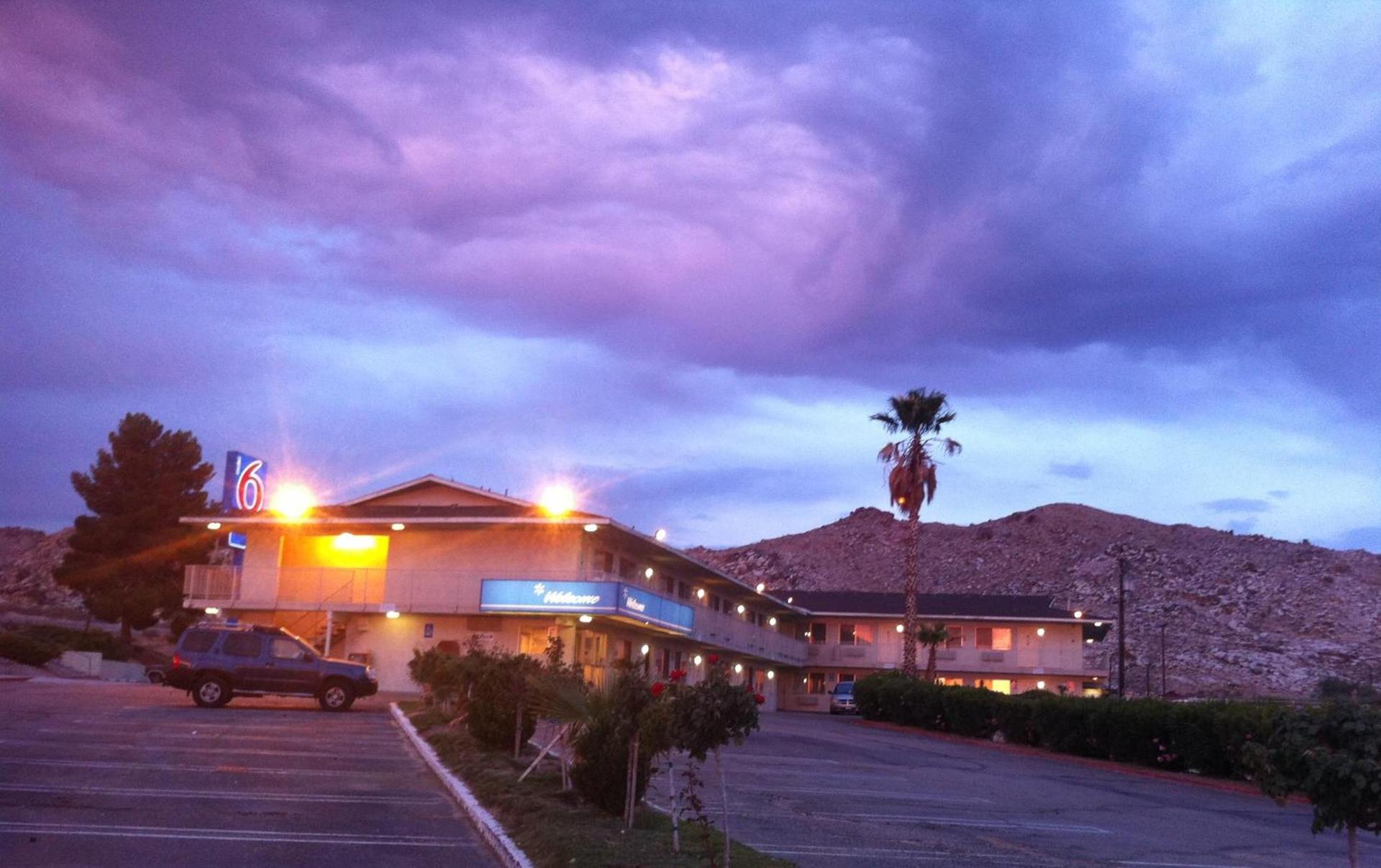 Hilltop Inn & Suites photo 24