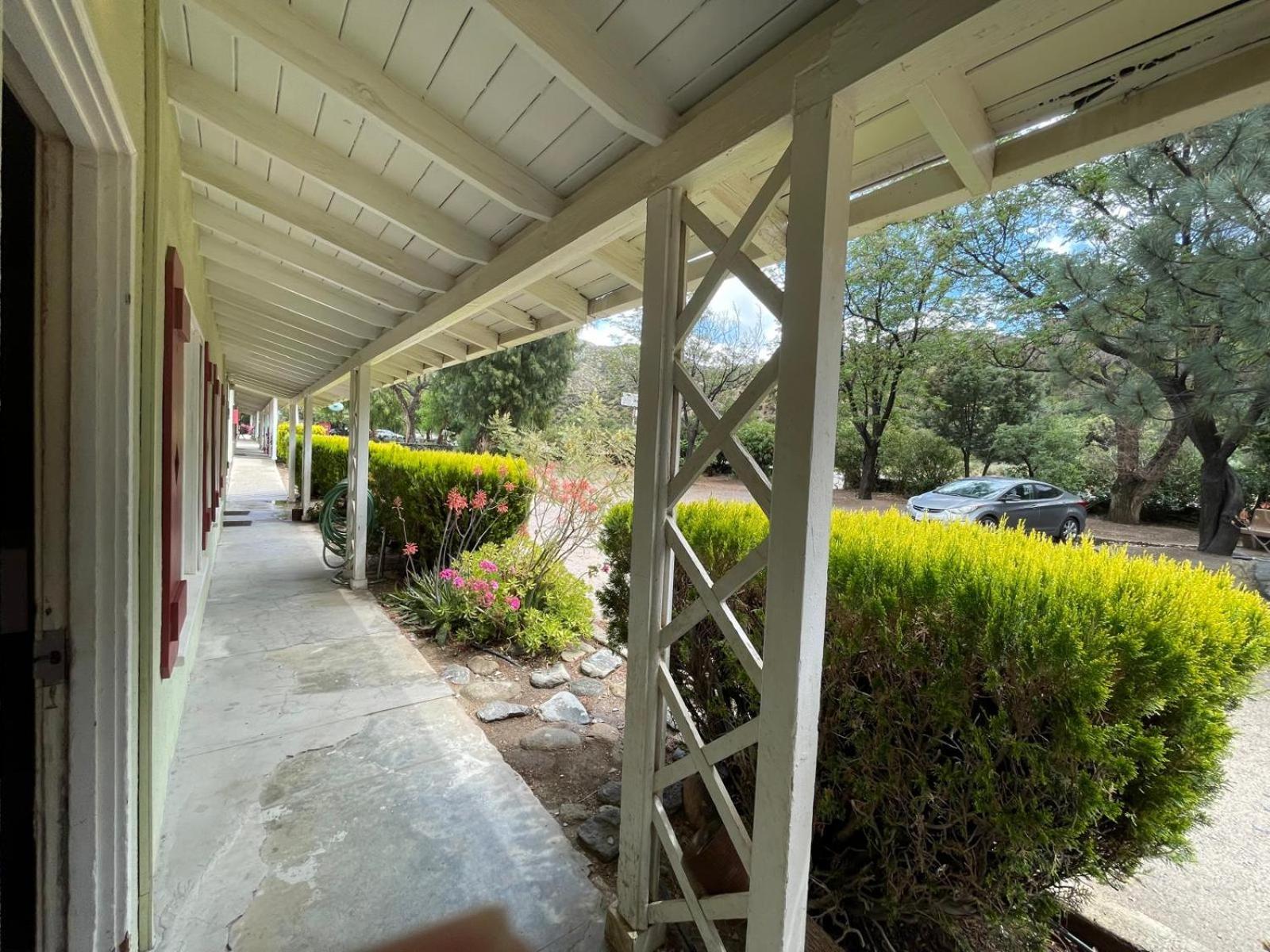 Sierra Pelona Motel photo 3