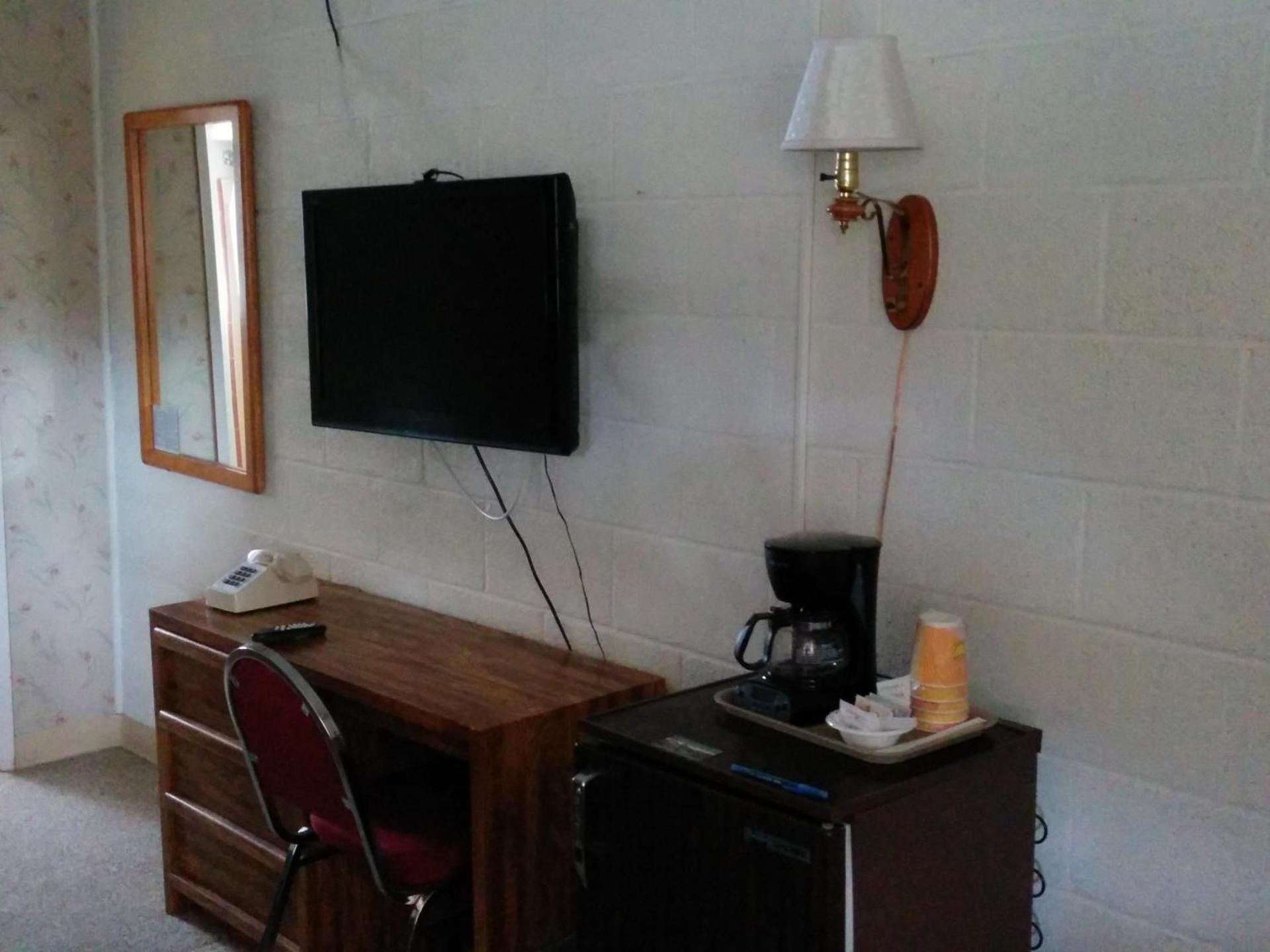Starlight Motel photo 57