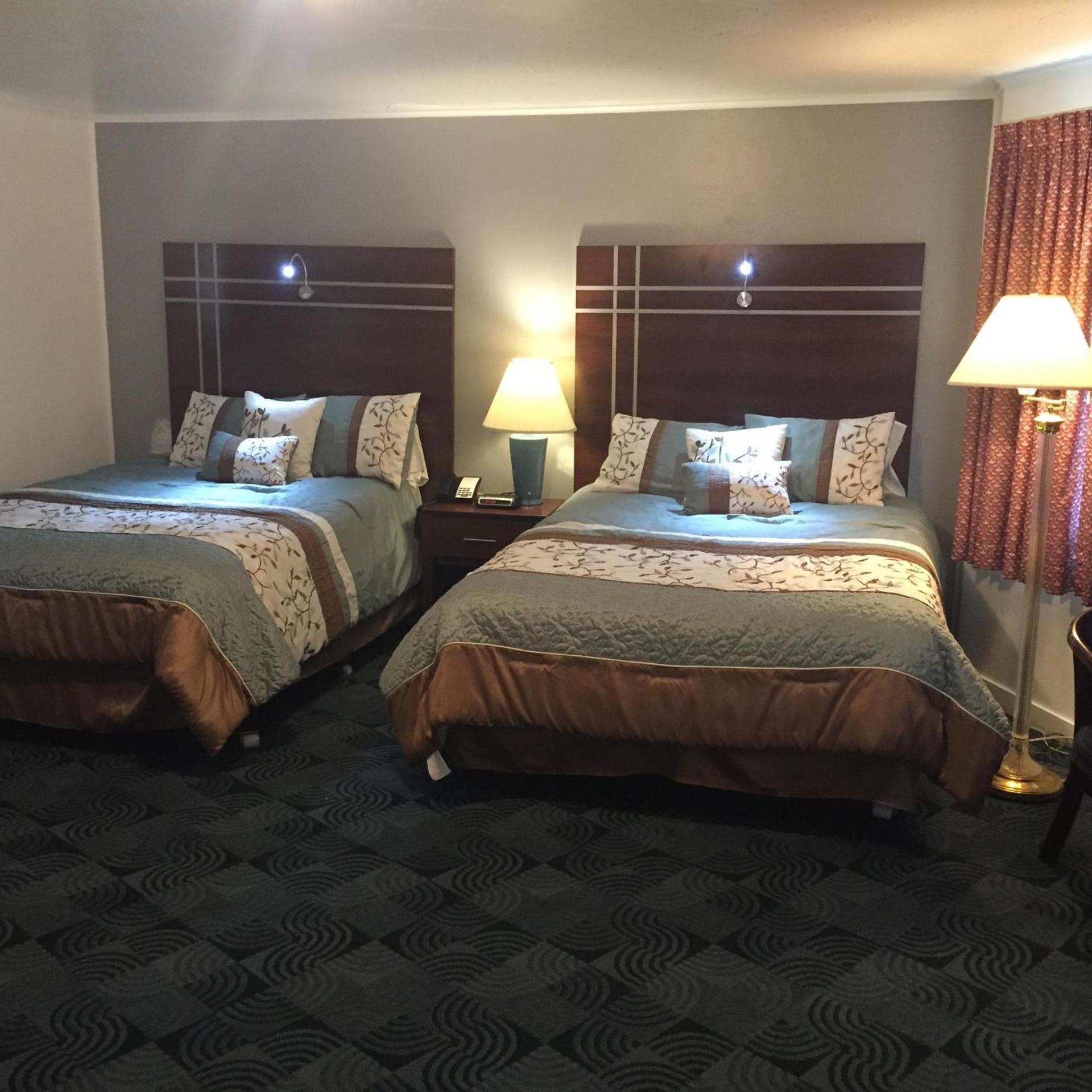 Berkshire Inn photo 14