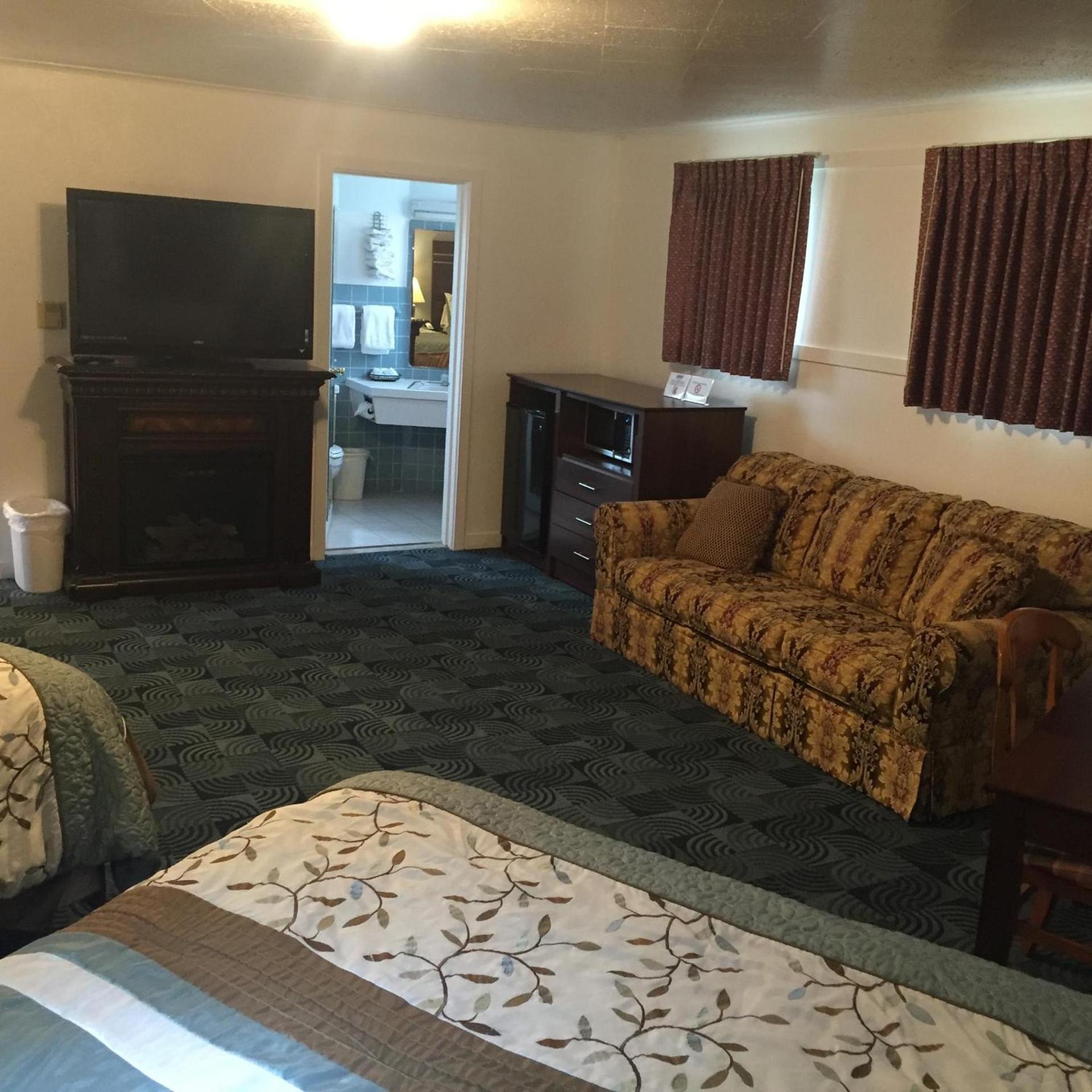 Berkshire Inn photo 16