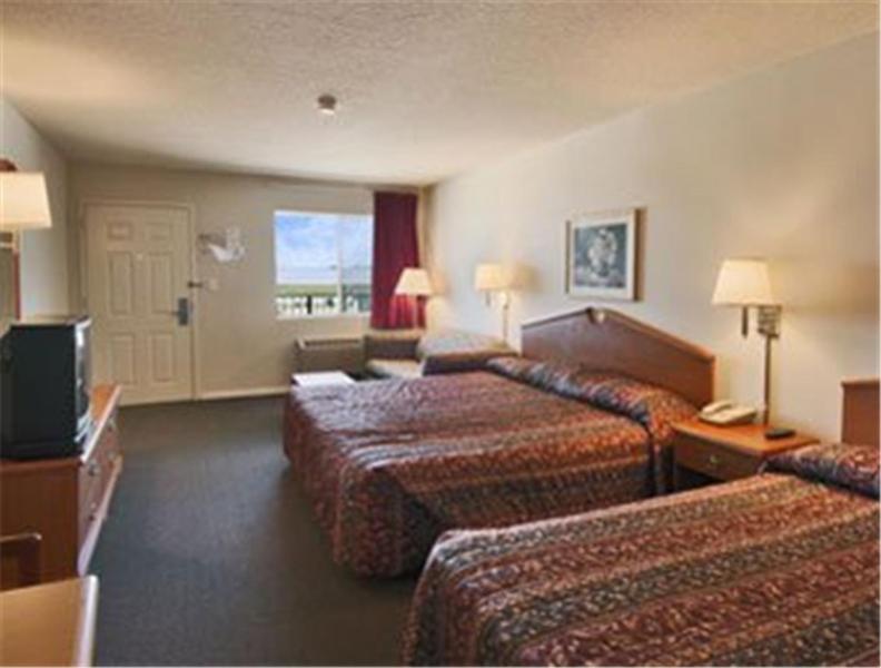 Summit Inn Hempstead photo 10