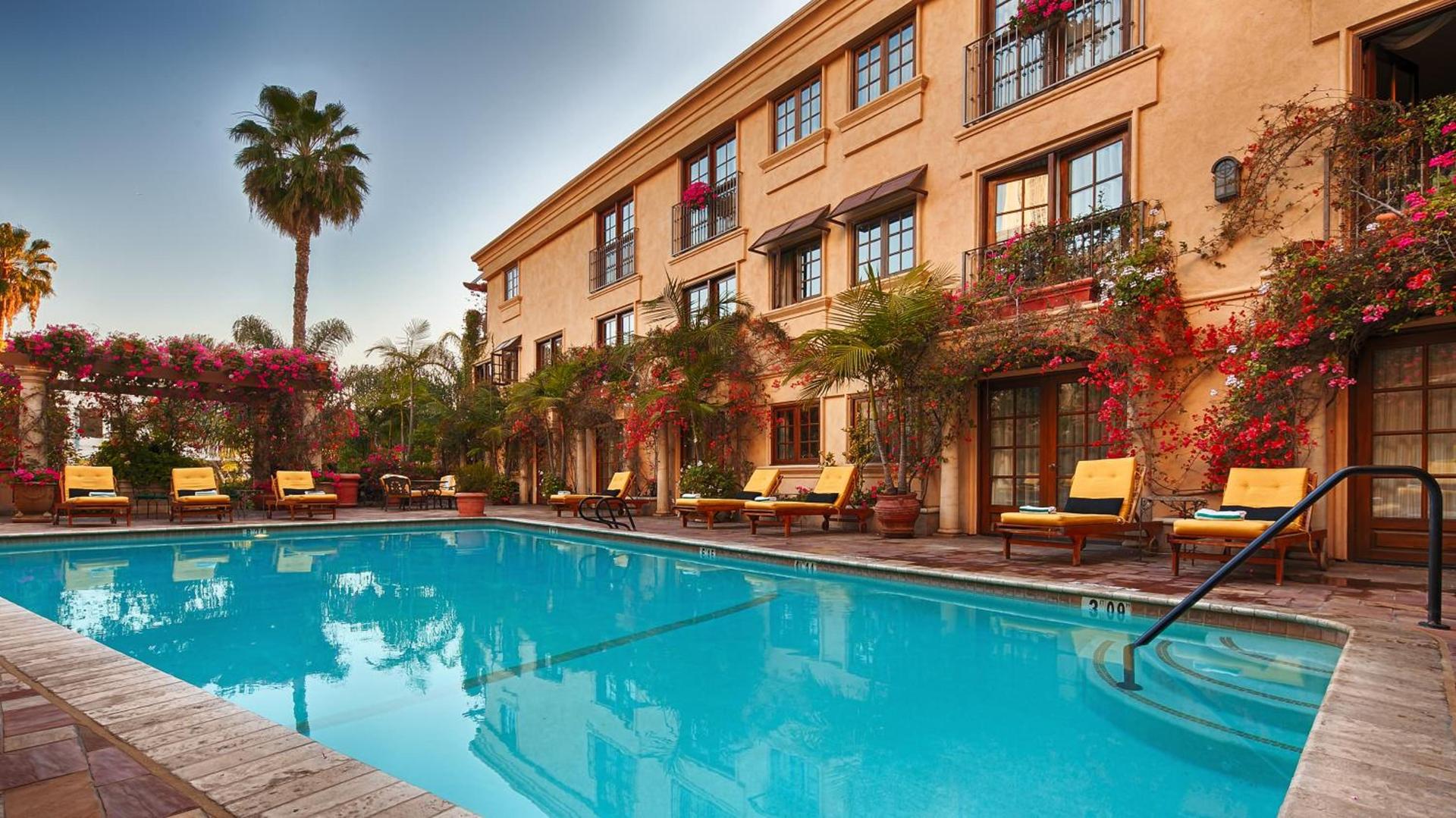 Best Western Plus Sunset Plaza Hotel photo 50