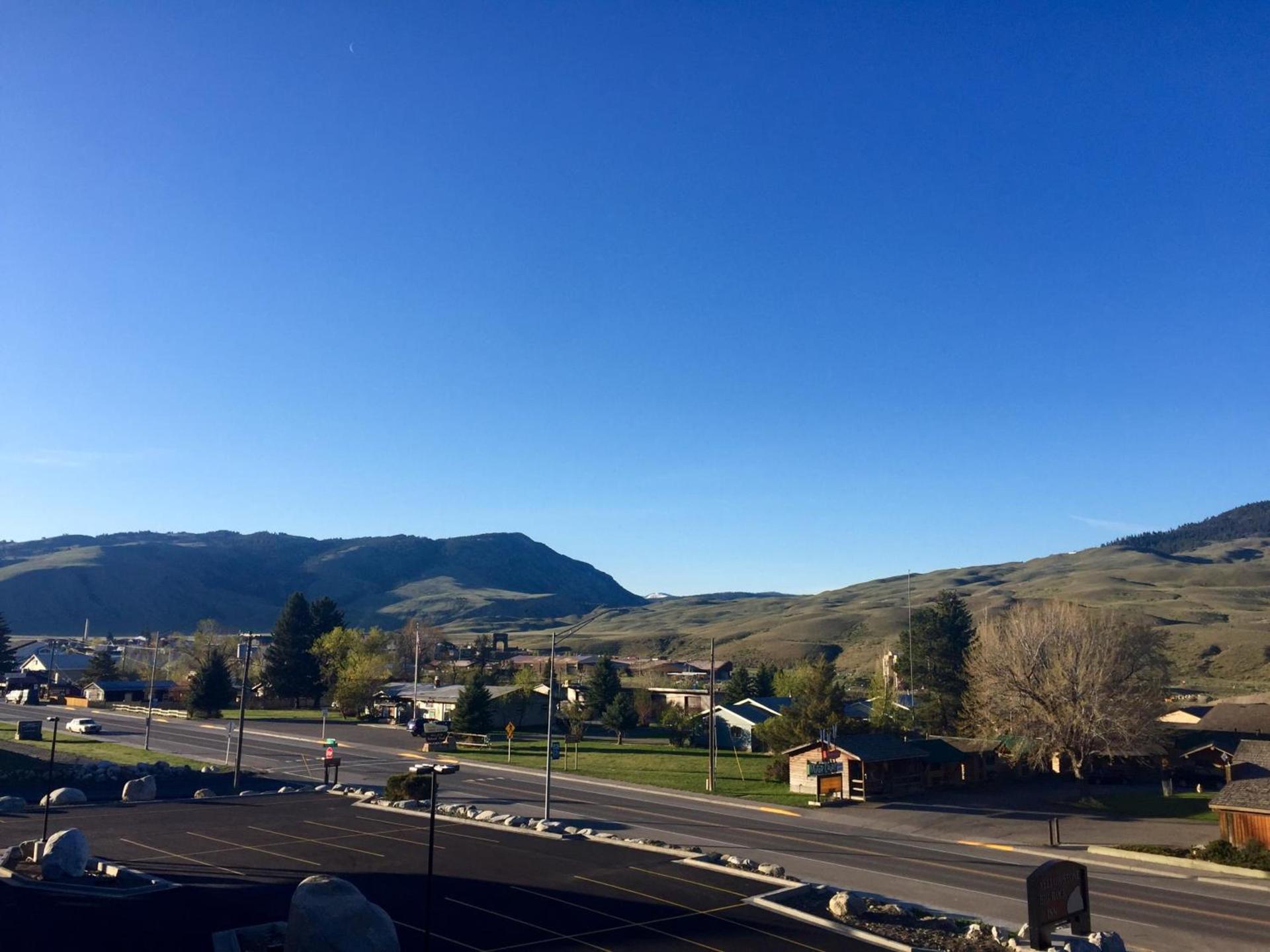 Yellowstone Big Rock Inn photo 6