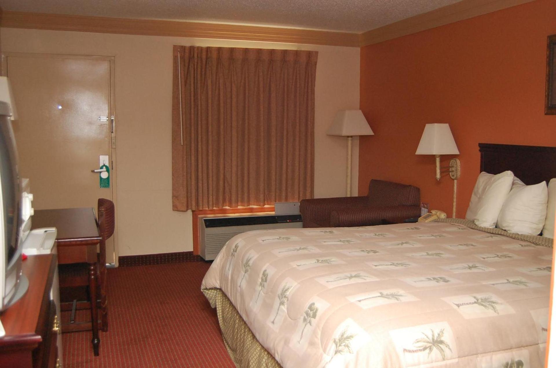 Executive Inn, Springdale photo 54