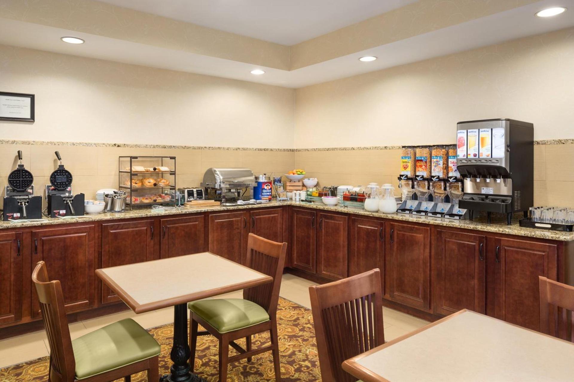 Country Inn & Suites by Radisson, Anderson, SC photo 25