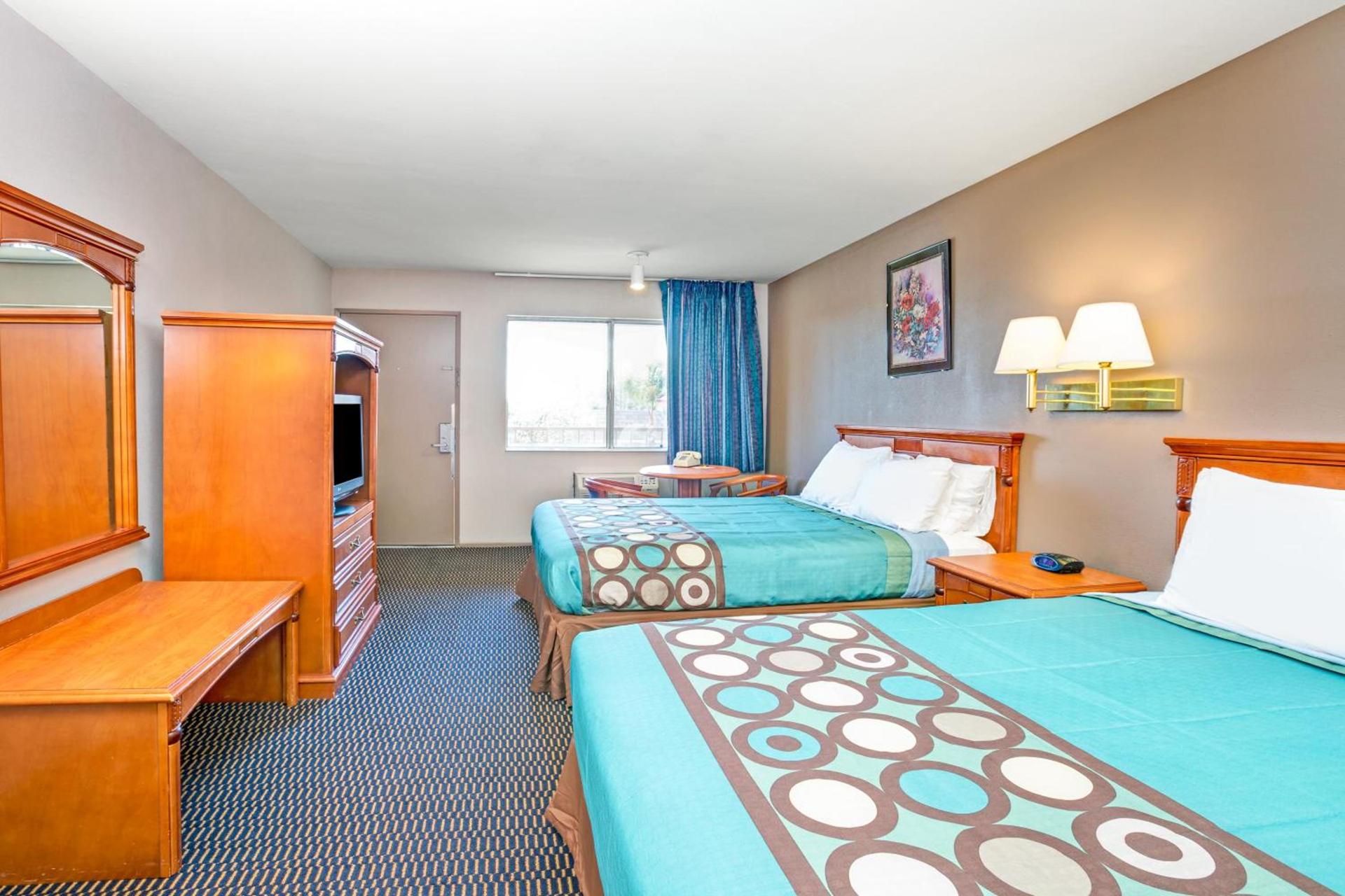 Super 8 by Wyndham Upland Ontario CA photo 14