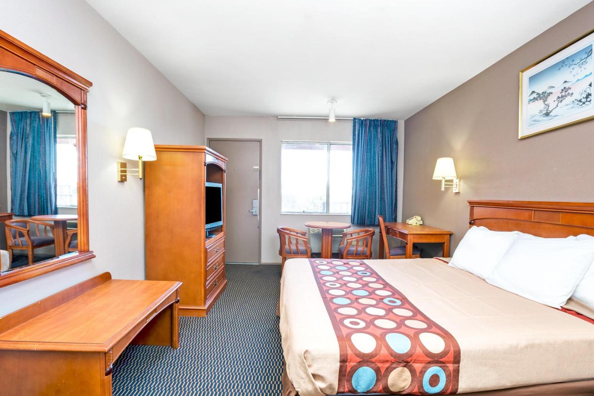 Super 8 by Wyndham Upland Ontario CA photo 16