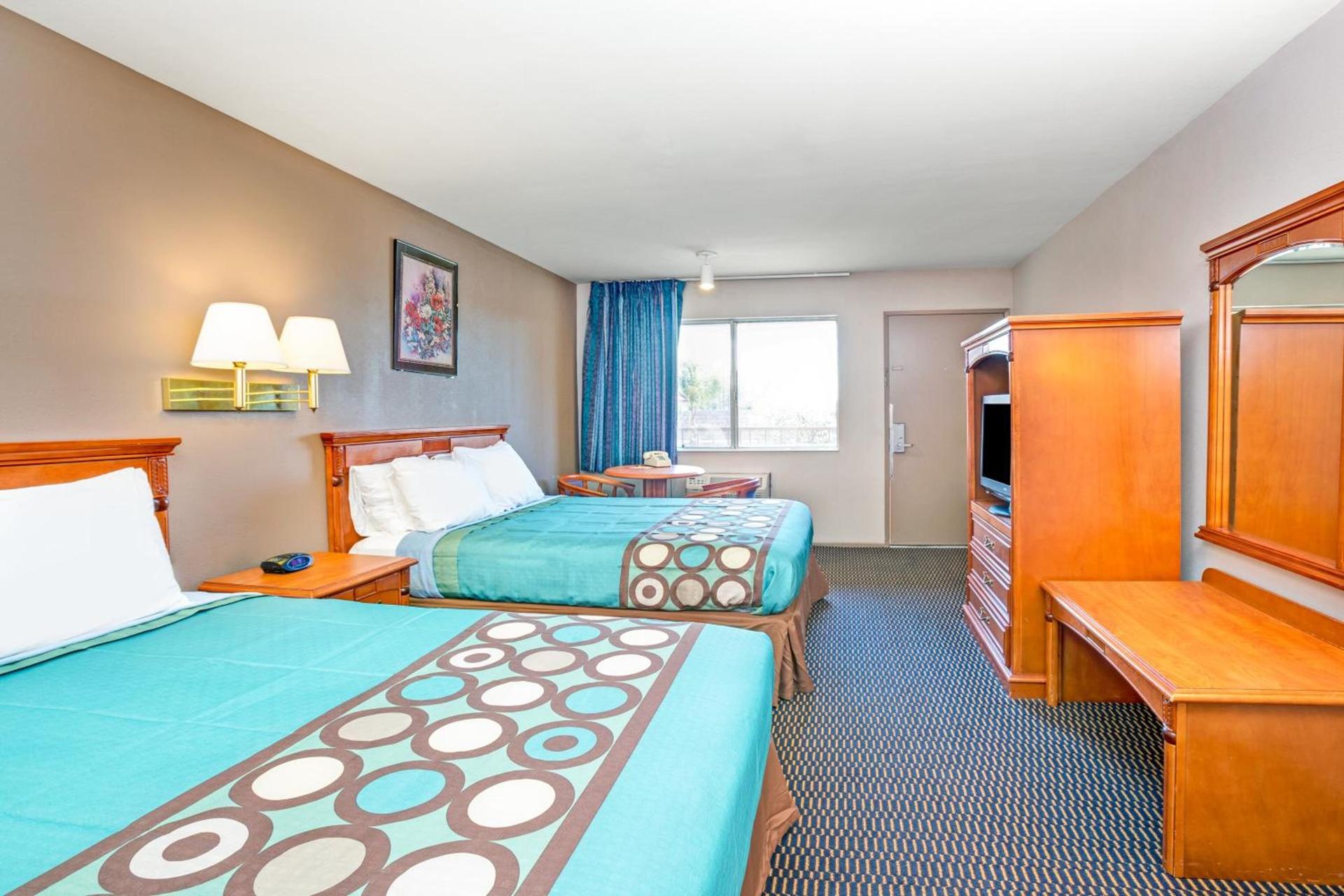 Super 8 by Wyndham Upland Ontario CA photo 17
