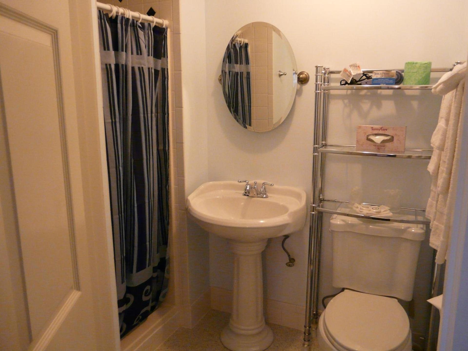 Harbor Inn photo 46