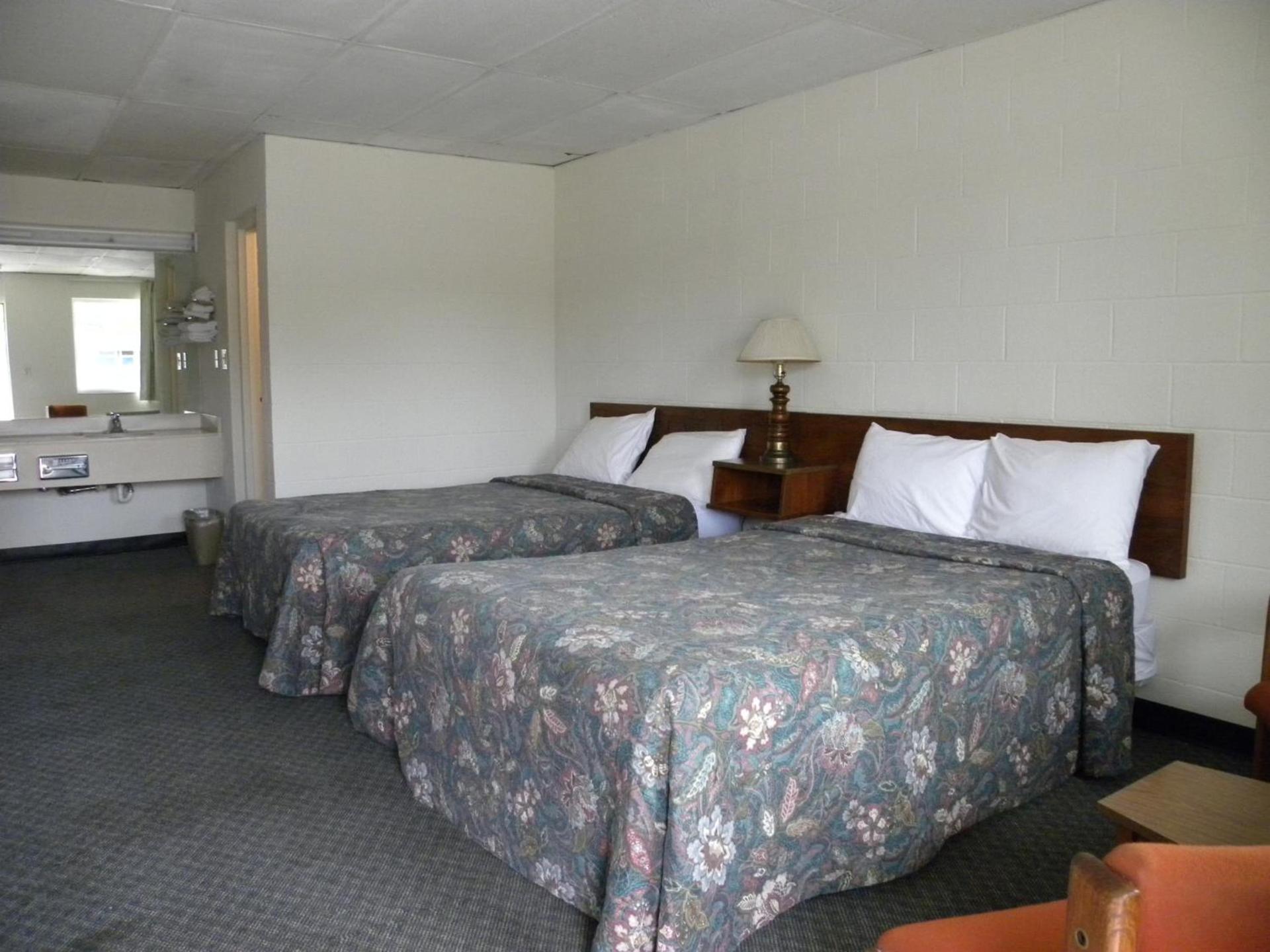 Guest Inn Rogers photo 83