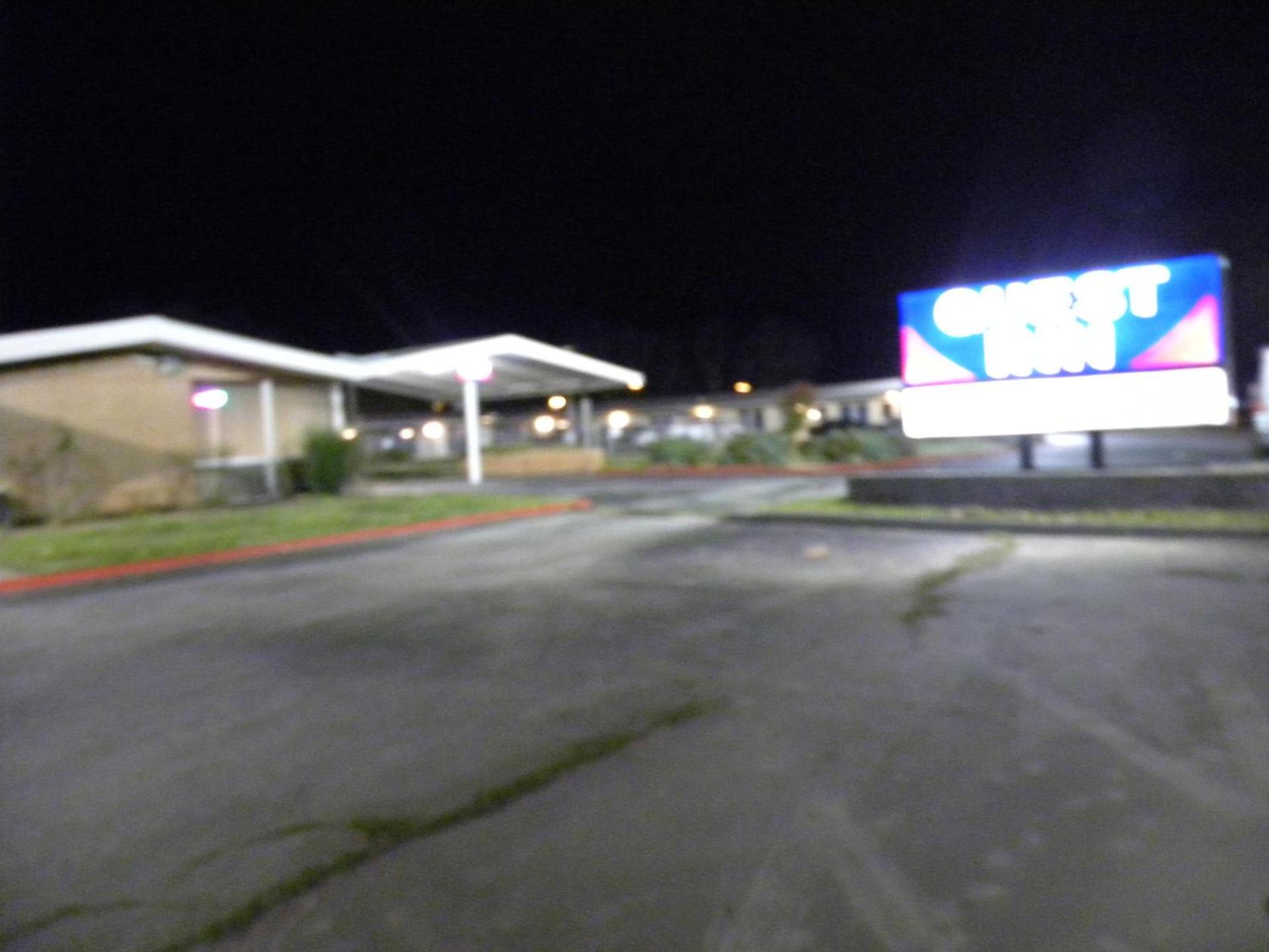 Guest Inn Rogers photo 80
