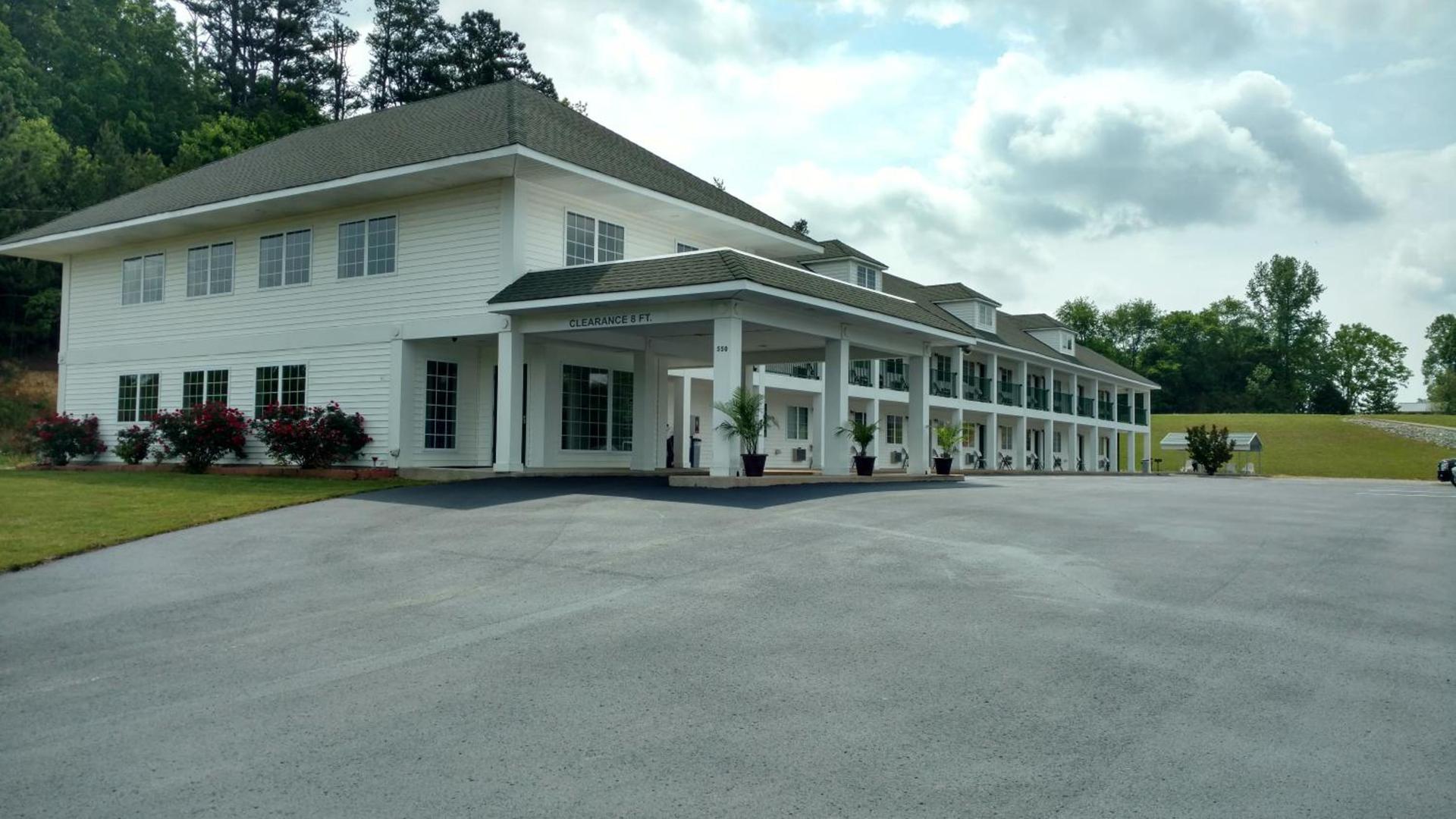 Hurricane Inn photo 8