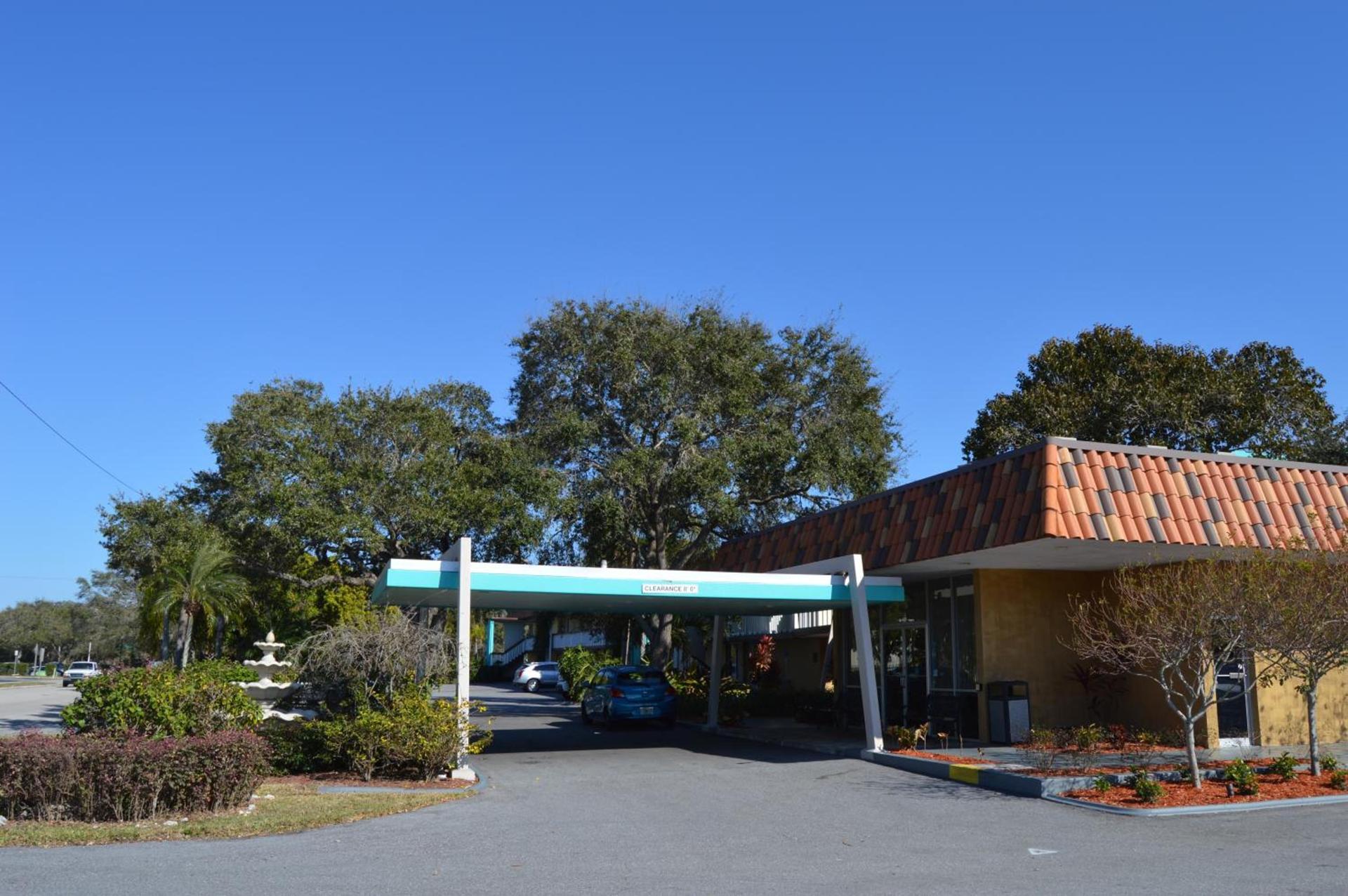 Baymont by Wyndham Sarasota photo 27