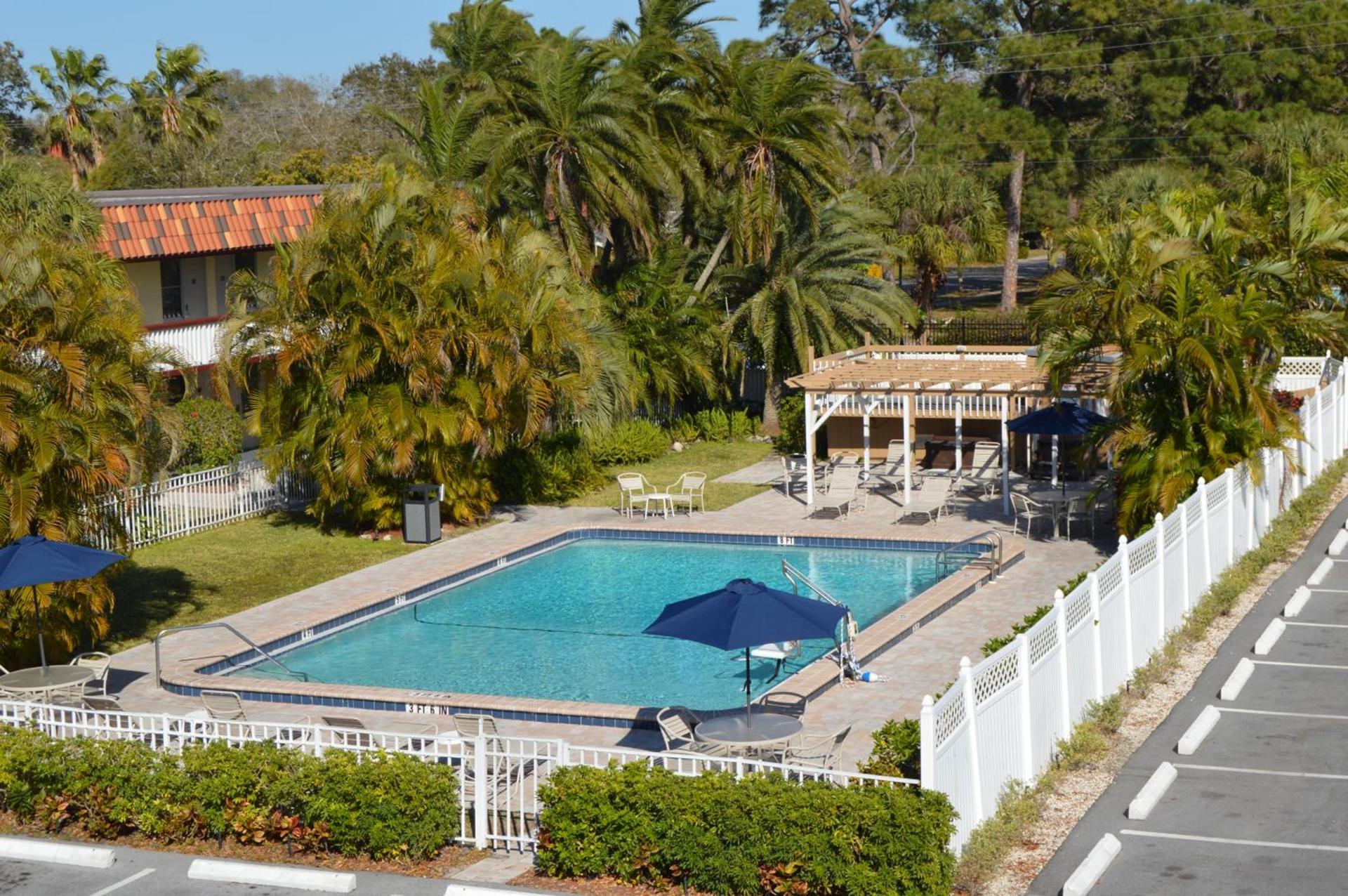 Baymont by Wyndham Sarasota photo 28