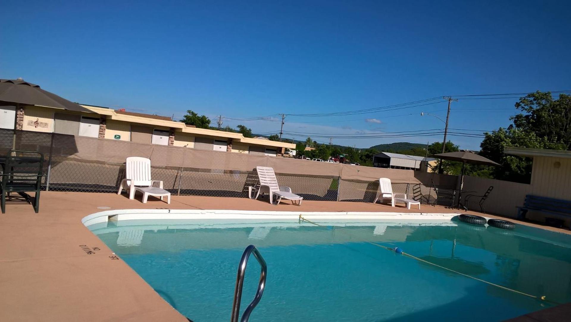 Dogwood Motel photo 19