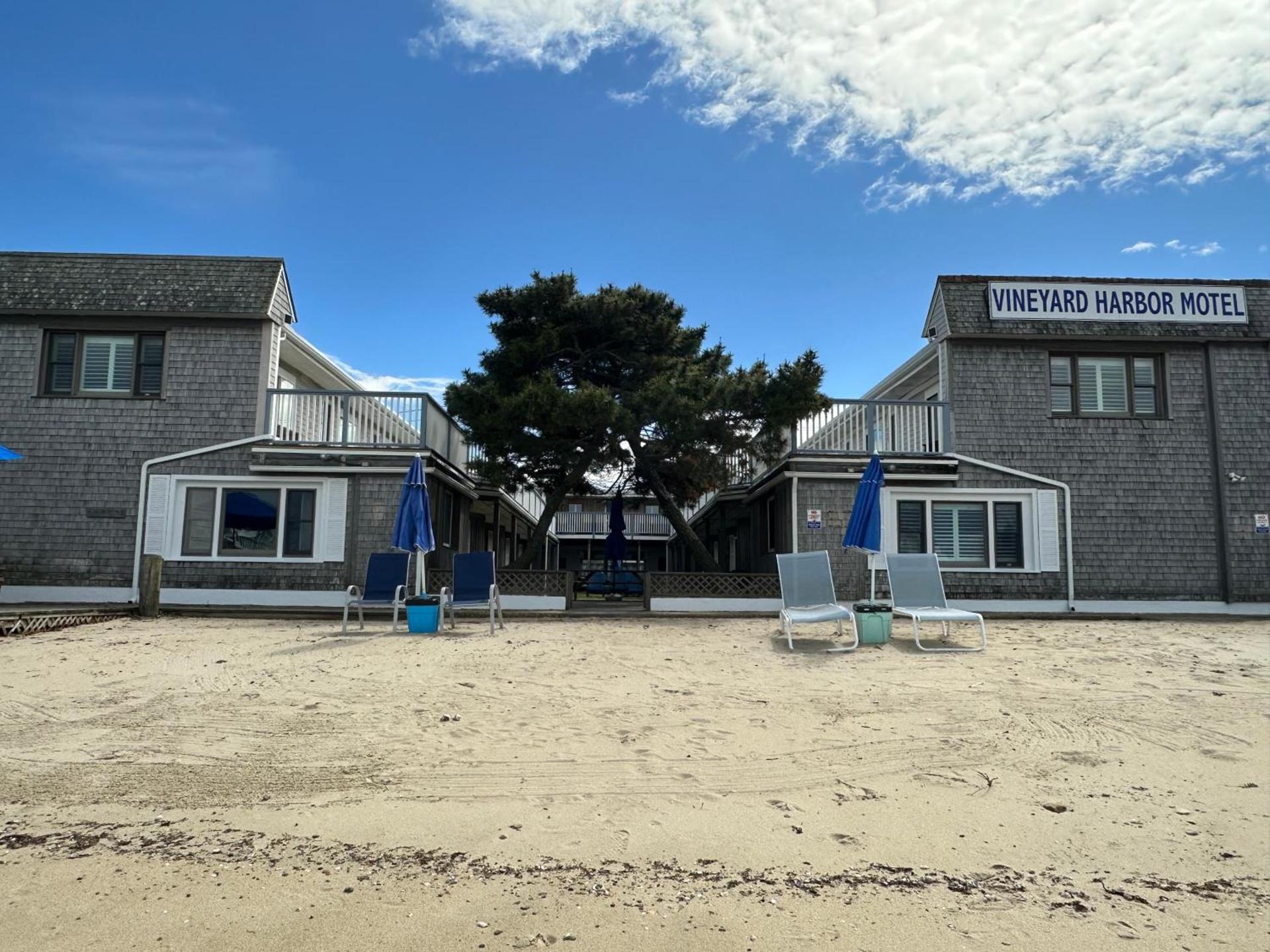 Vineyard Harbor Motel photo 4