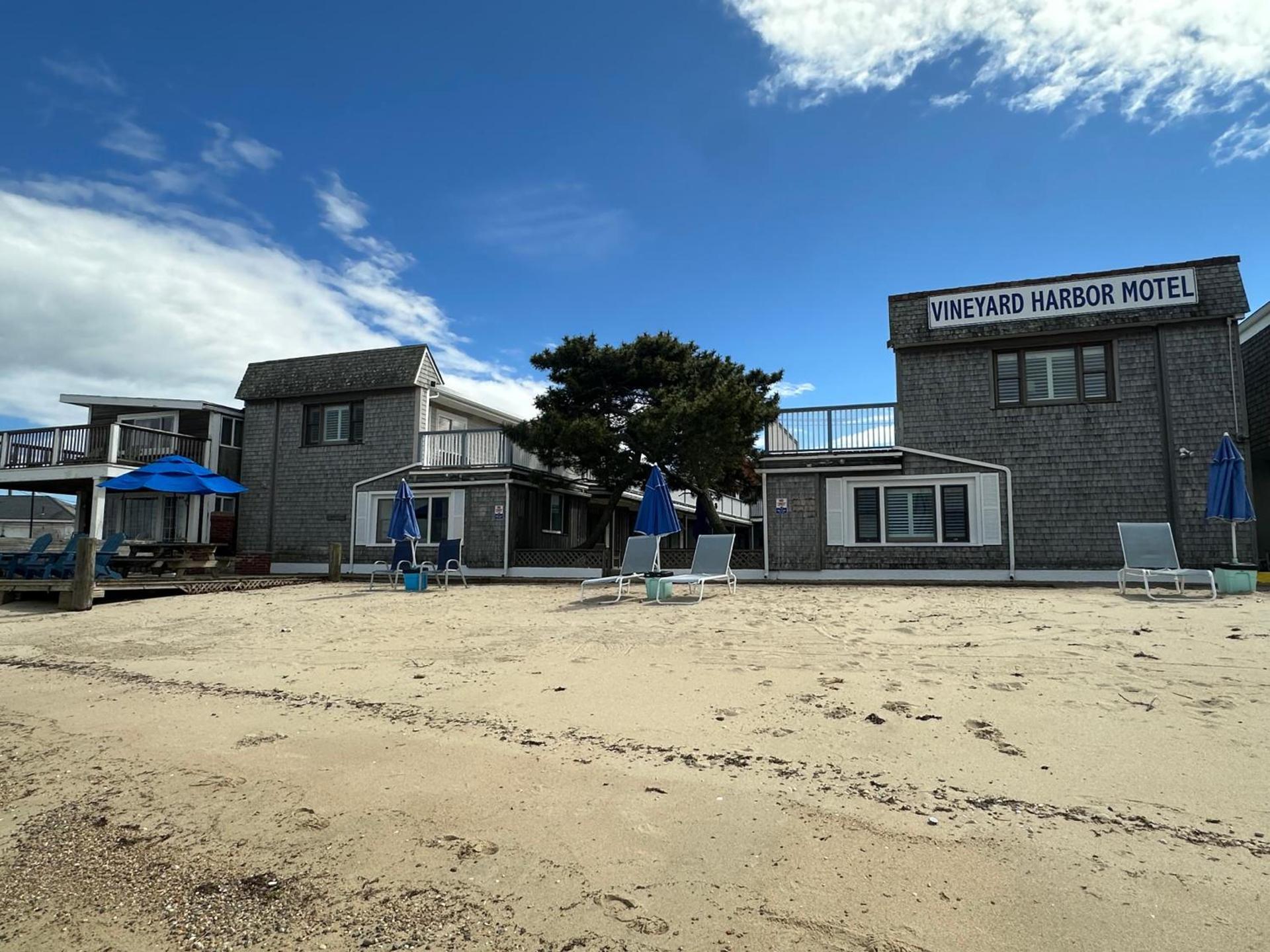 Vineyard Harbor Motel photo 8