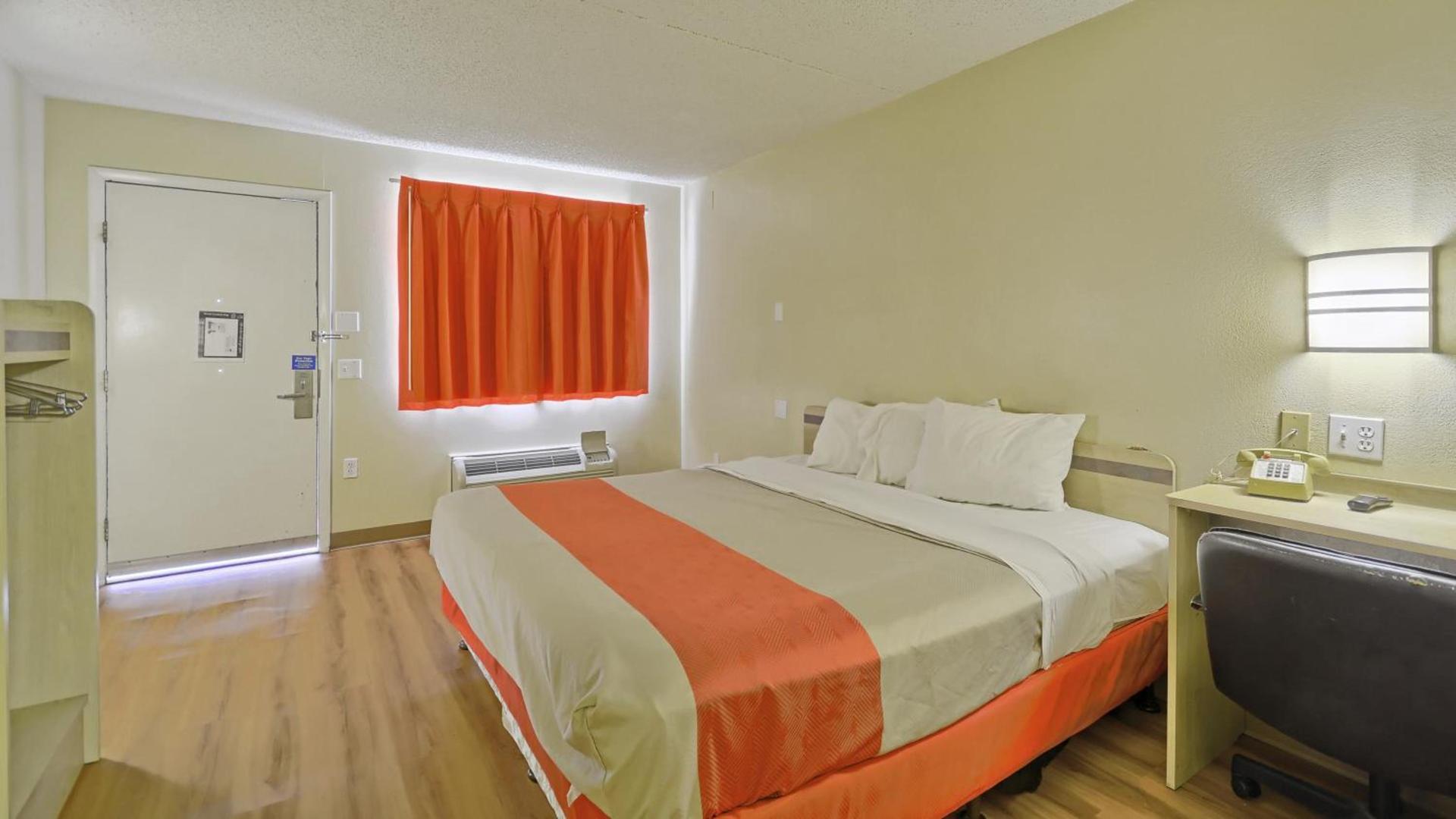 Motel 6-Maple Shade Township, NJ - Philadelphia - Mt Laurel photo 16