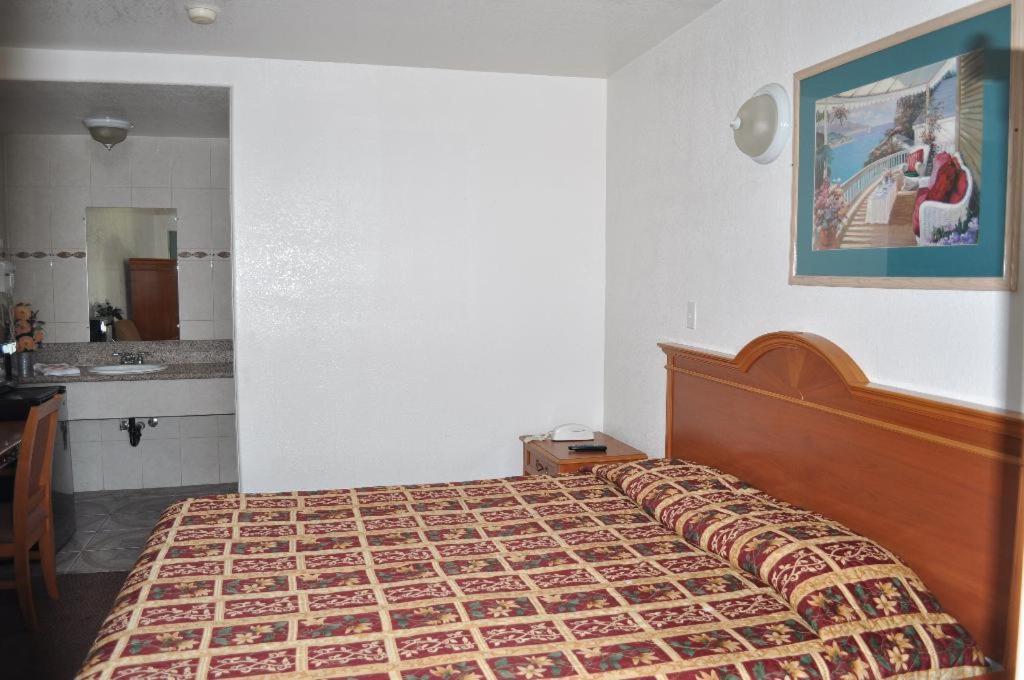 The Palace Inn photo 4
