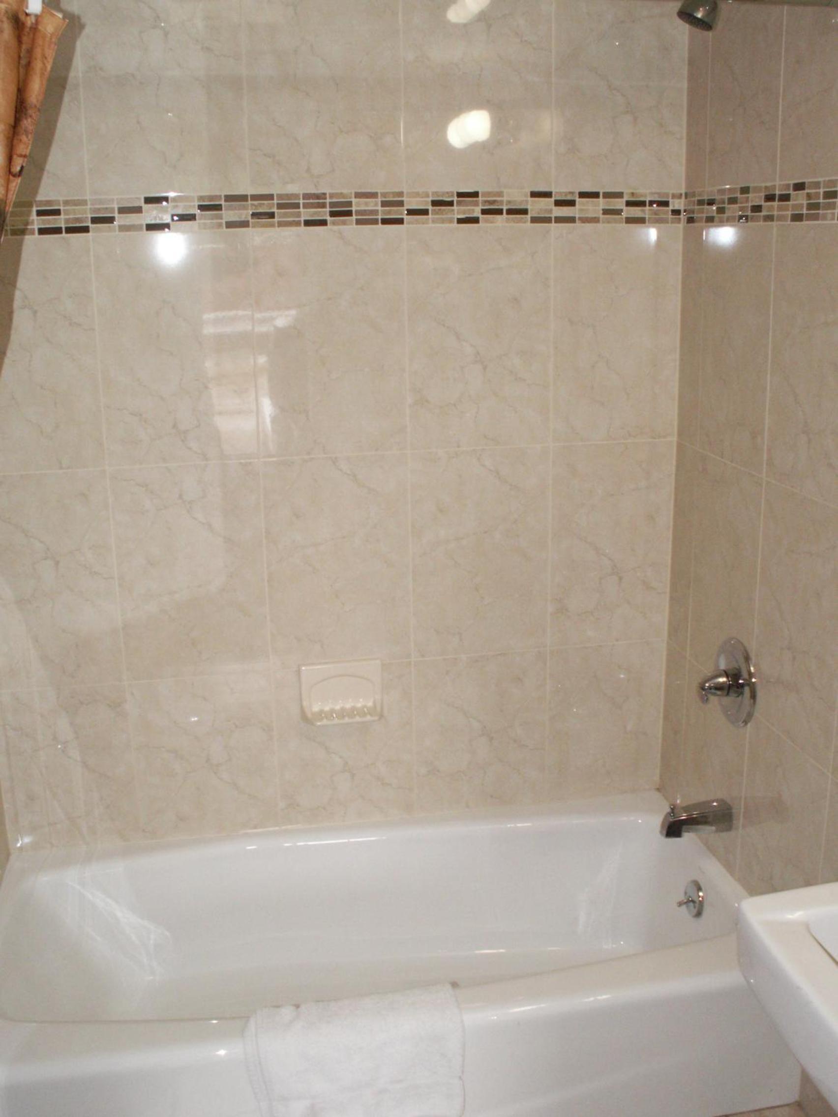 New Relax Inn Bridgeview photo 17