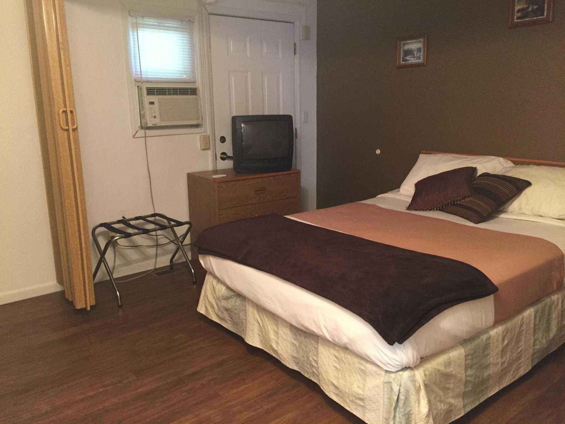 The Brookside Motel Keystone Near Mt Rushmore photo 26