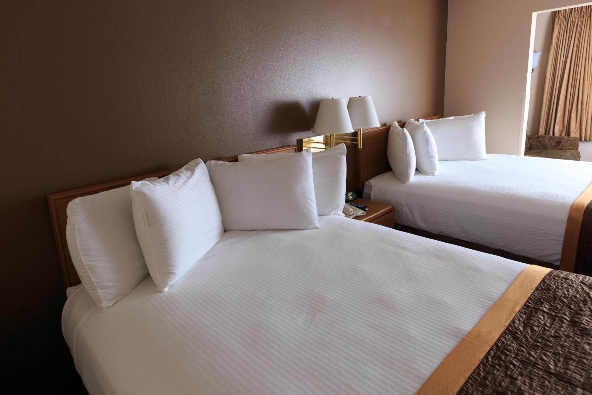 New Victorian Inn & Suites Lincoln photo 31